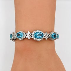 Oval Aquamarine and White Diamond Bracelet in 18K White Gold