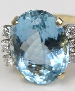 Oval Aquamarine Diamond 14 Karat Gold Ring GIA Certified 13+ Carat