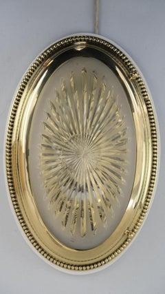 Ovale Art-Déco-Deckenleuchte mit original geschliffenem Glas und Holzplatte, 1920er Jahre