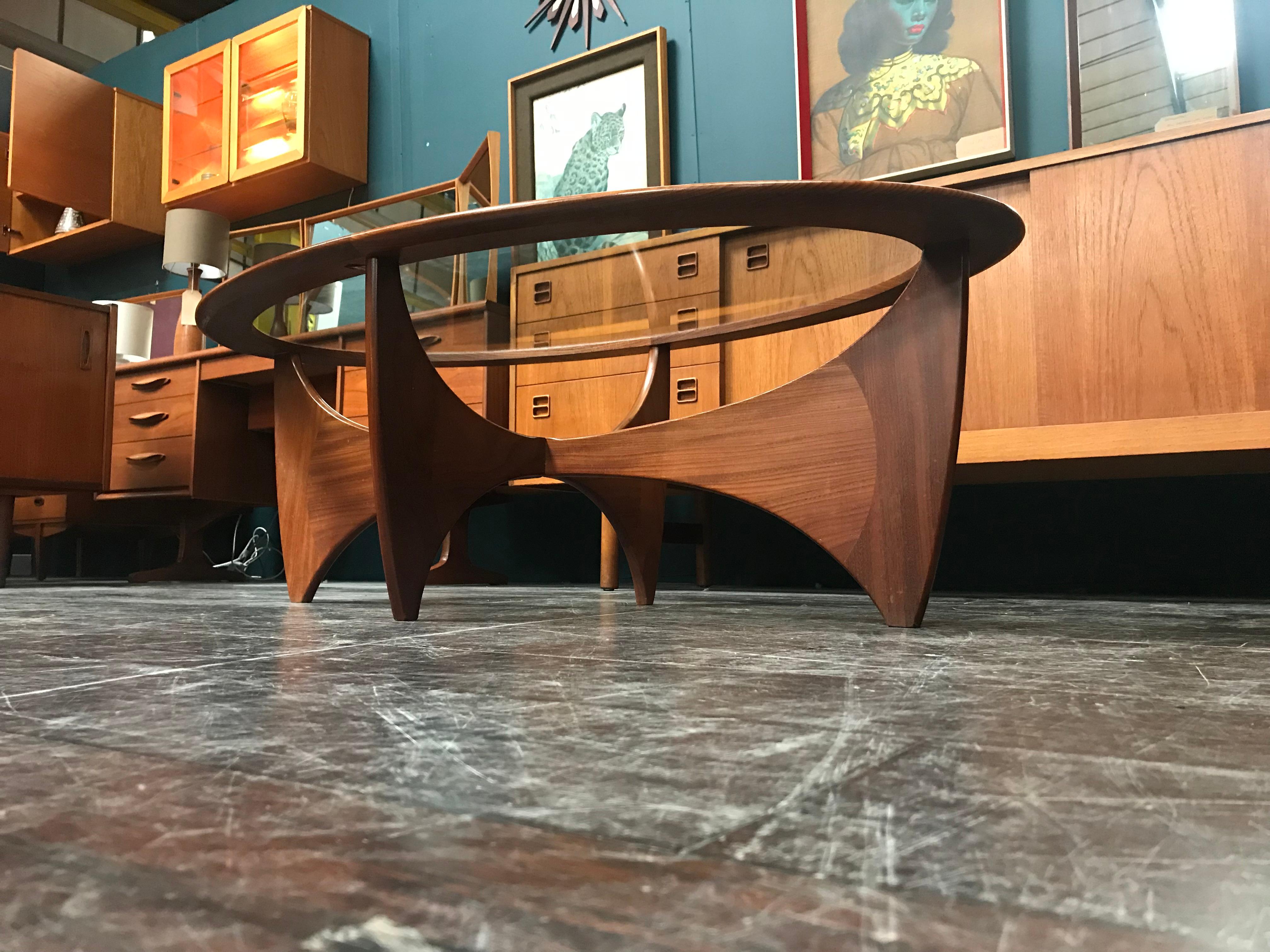 Oval Astro Midcentury Teak and Glass Coffee Table by Vb Wilkins for G-Plan In Good Condition In Glasgow, GB
