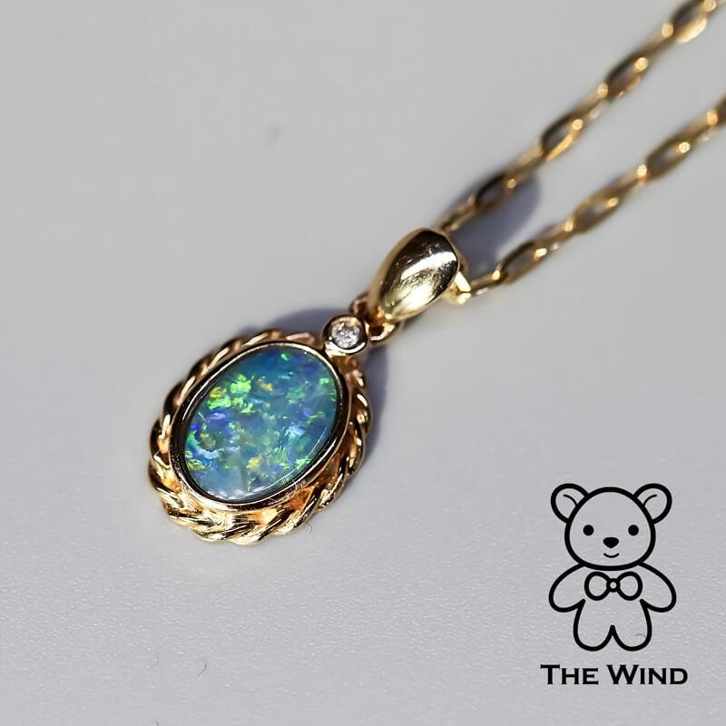 Minimalistische Oval Australian Doublet Opal & Diamant-Anhänger Halskette 14k Gelbgold.


Kostenloser Inlandsversand mit USPS First Class!  Kostenlose einjährige beschränkte Garantie!  Kostenlose Geschenktüte oder -box zu jeder Bestellung!



Der