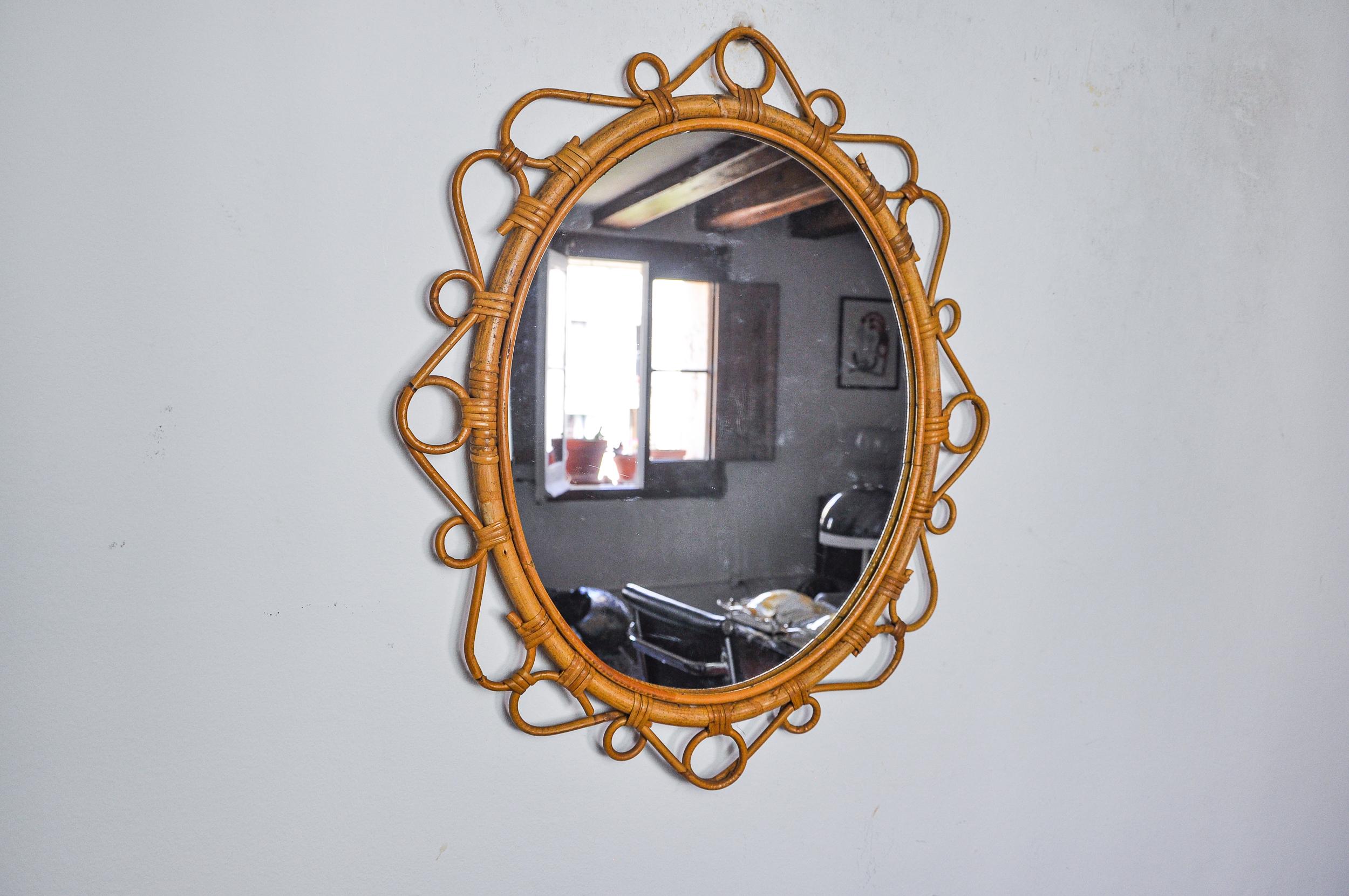 Oval bamboo mirror Italy 1960 In Good Condition In BARCELONA, ES