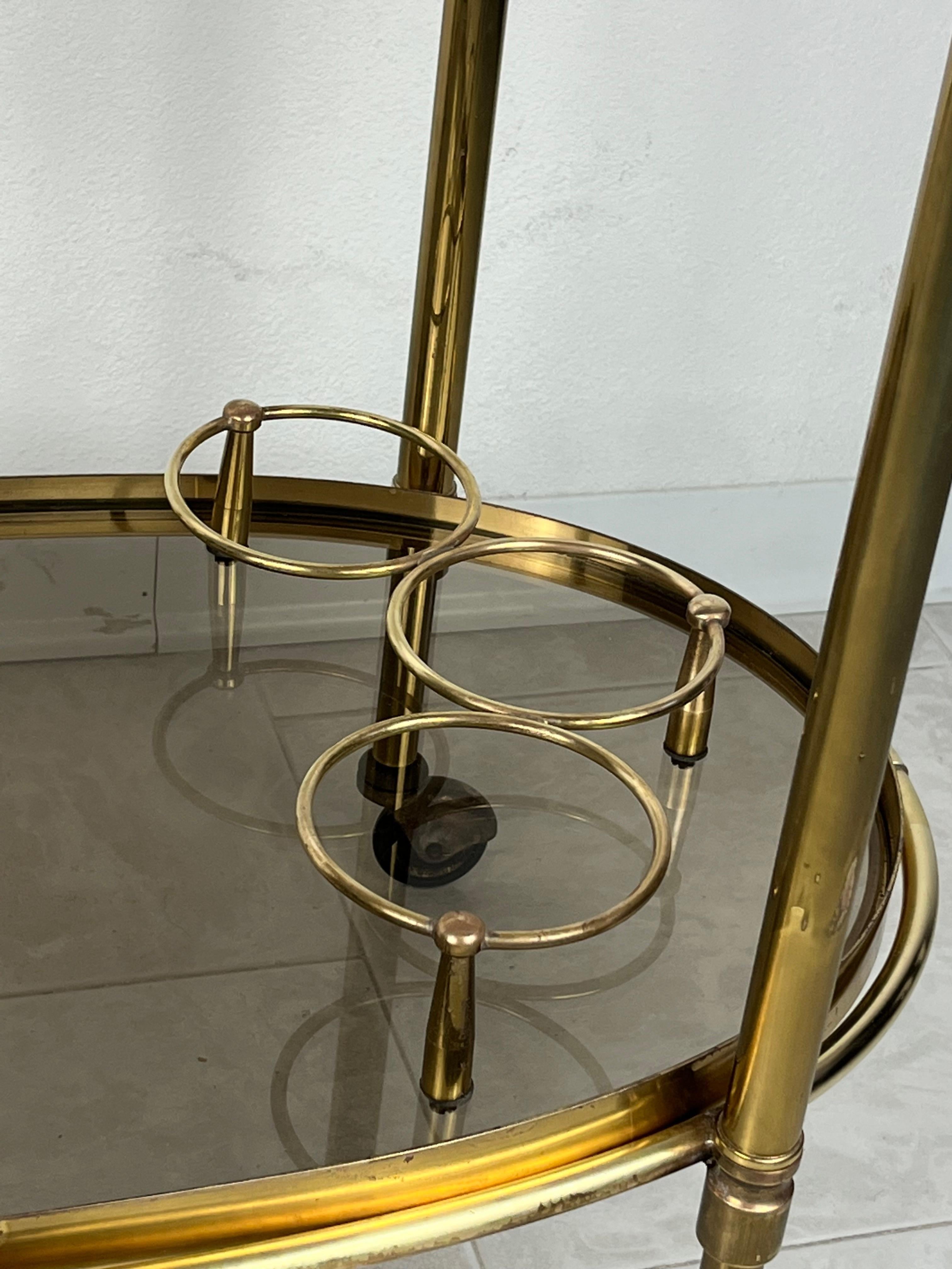 Mid-Century Brass Oval Bar Trolley  with Smoked Glass Italian Design 1960s For Sale 7