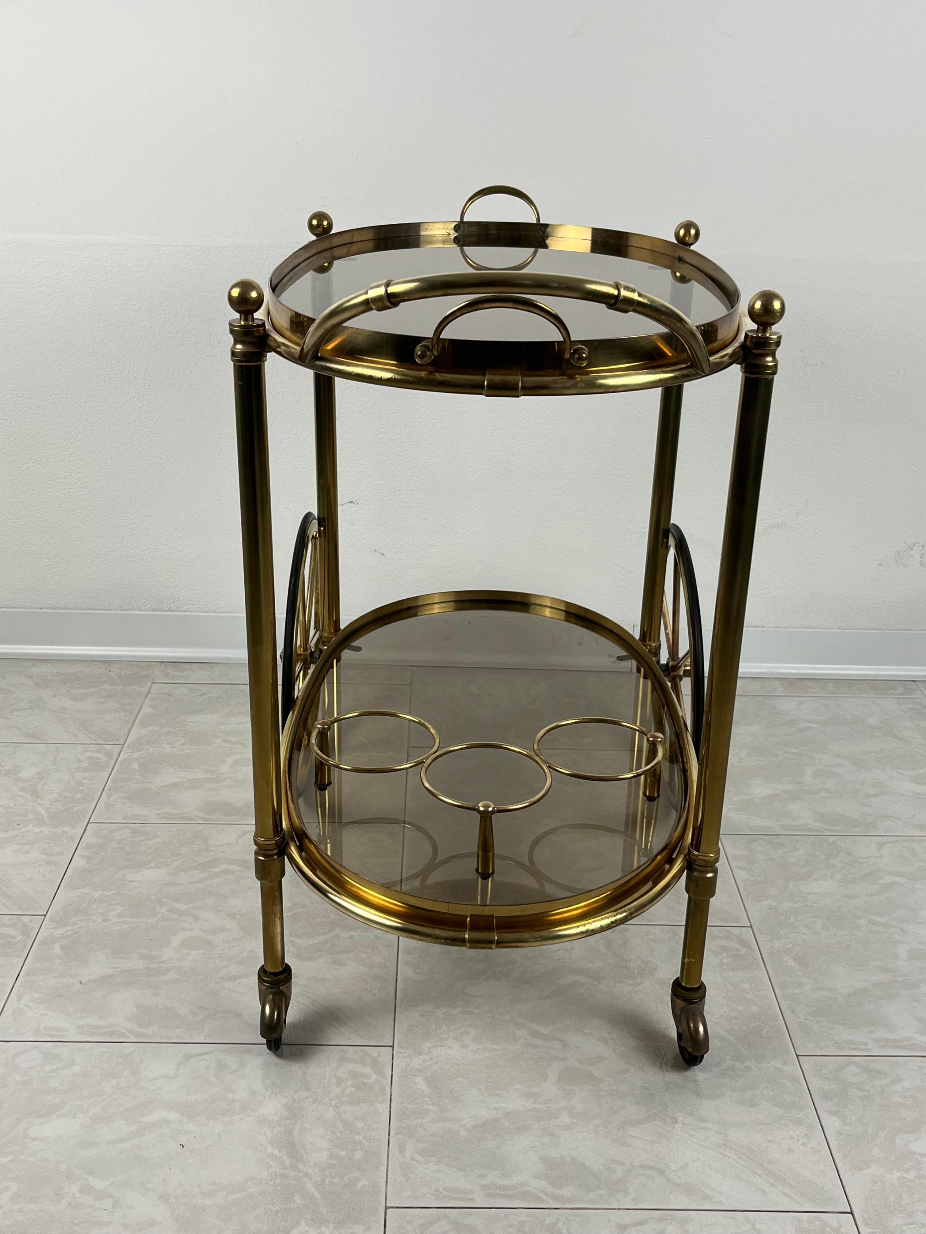 Mid-Century Brass Oval Bar Trolley  with Smoked Glass Italian Design 1960s For Sale 1