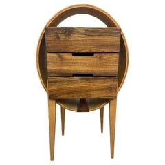 Commode ovale en bois courbé par Kreatippcci Studio