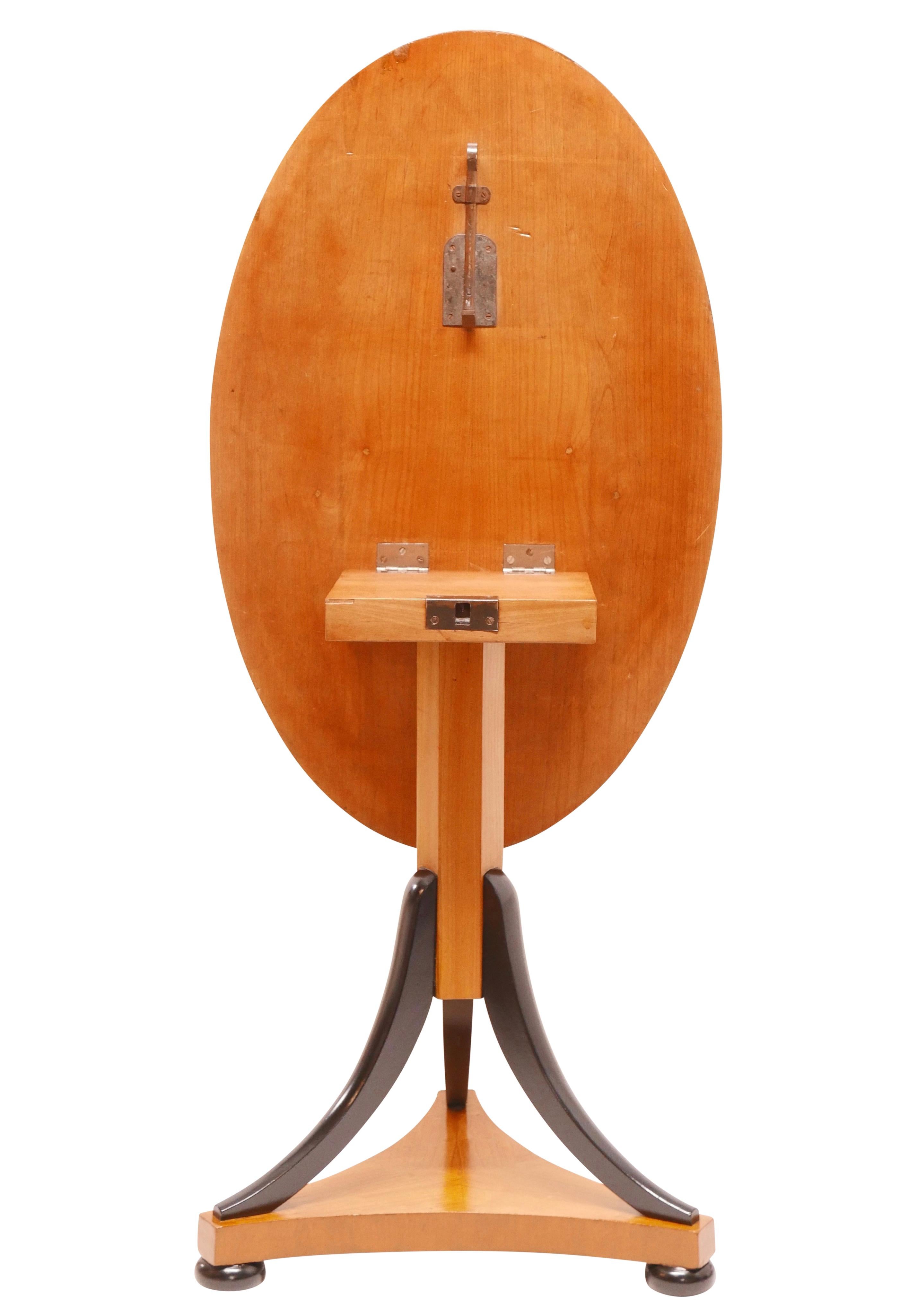 19th Century Oval Biedermeier Cherrywood Tilt-Top Table, Swedish, circa 1820 For Sale