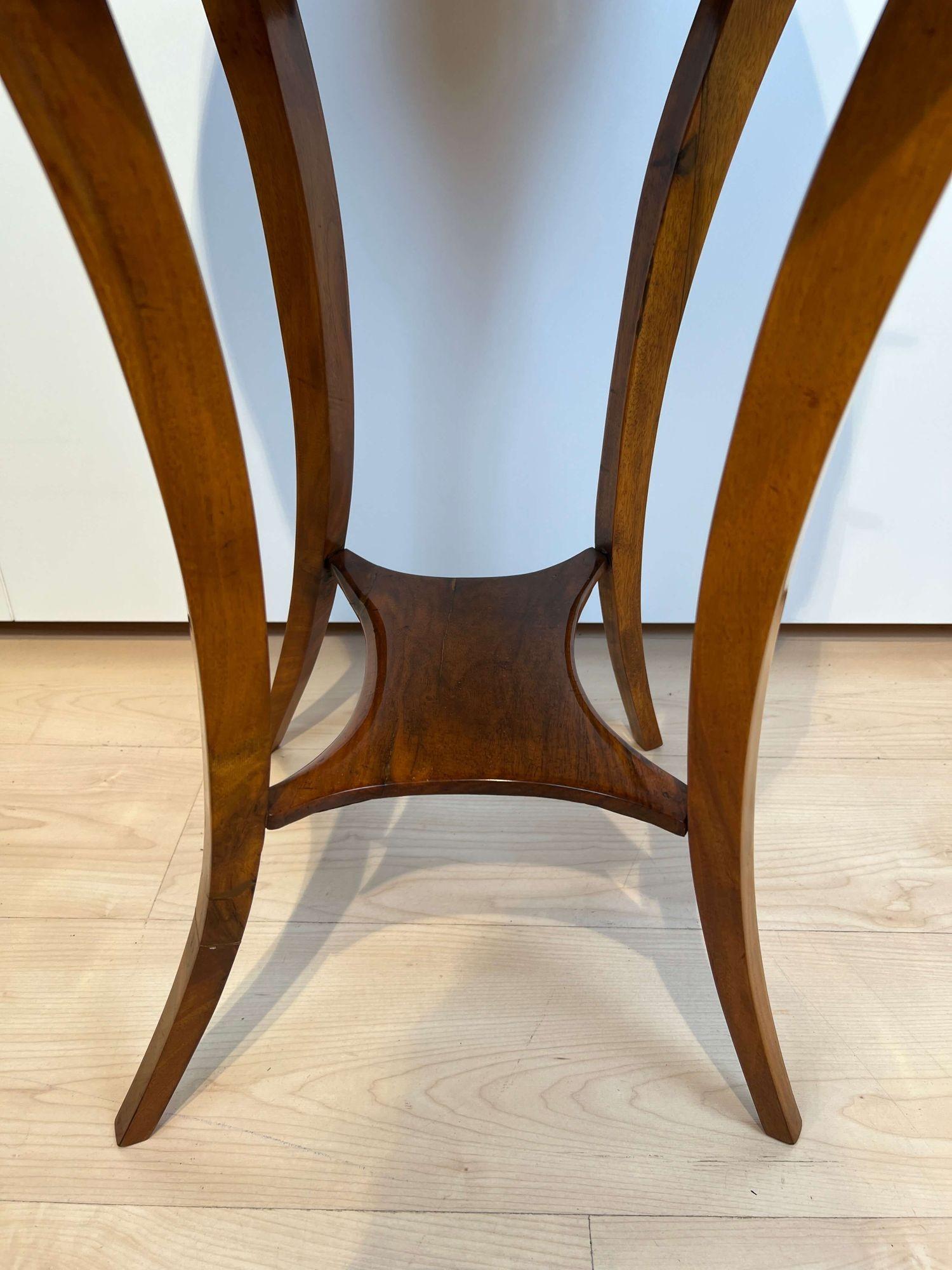 Oval Biedermeier Side Table with Drawer, Walnut Veneer, South Germany circa 1820 7