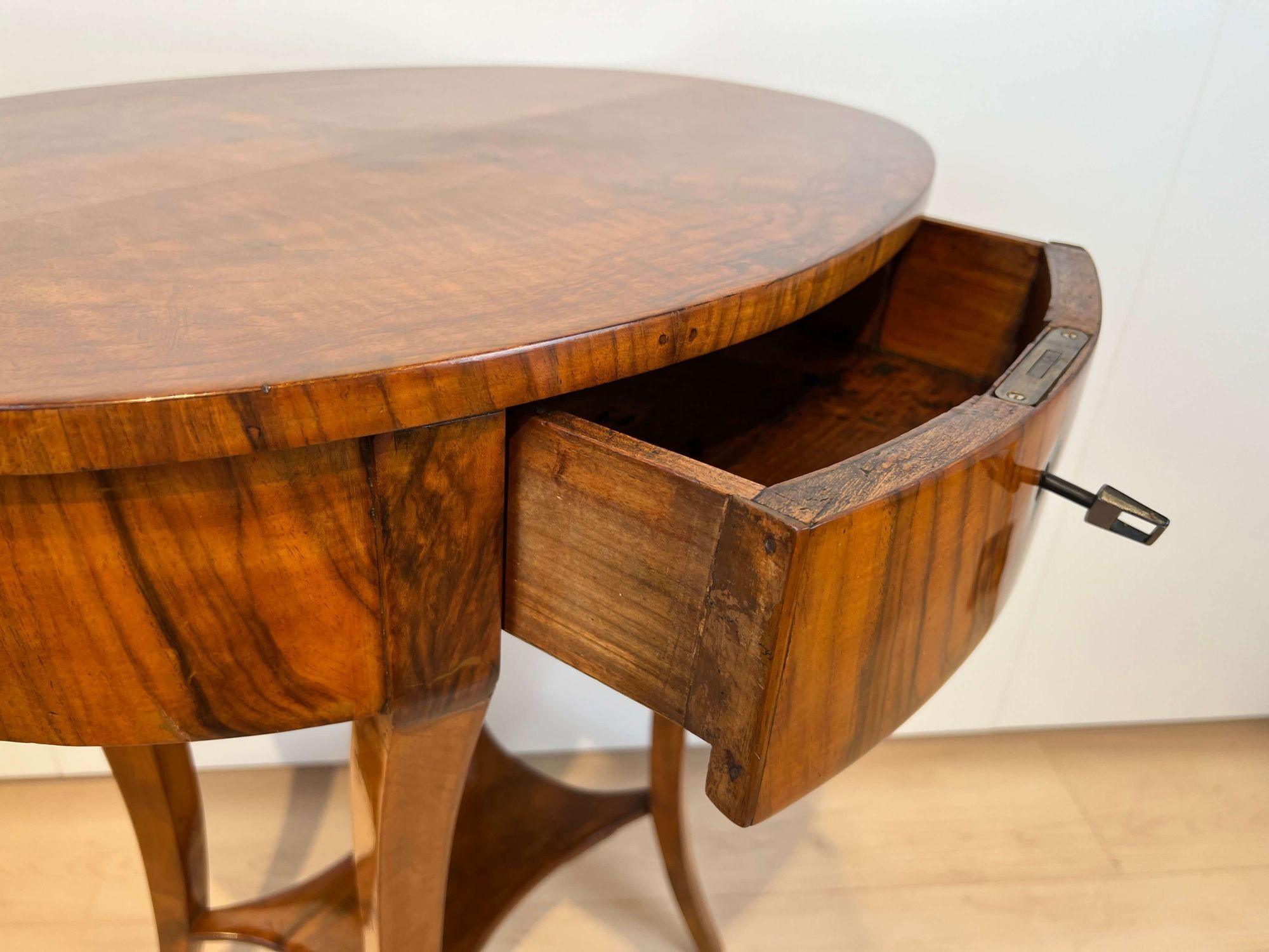 Oval Biedermeier Side Table with Drawer, Walnut Veneer, South Germany circa 1820 2