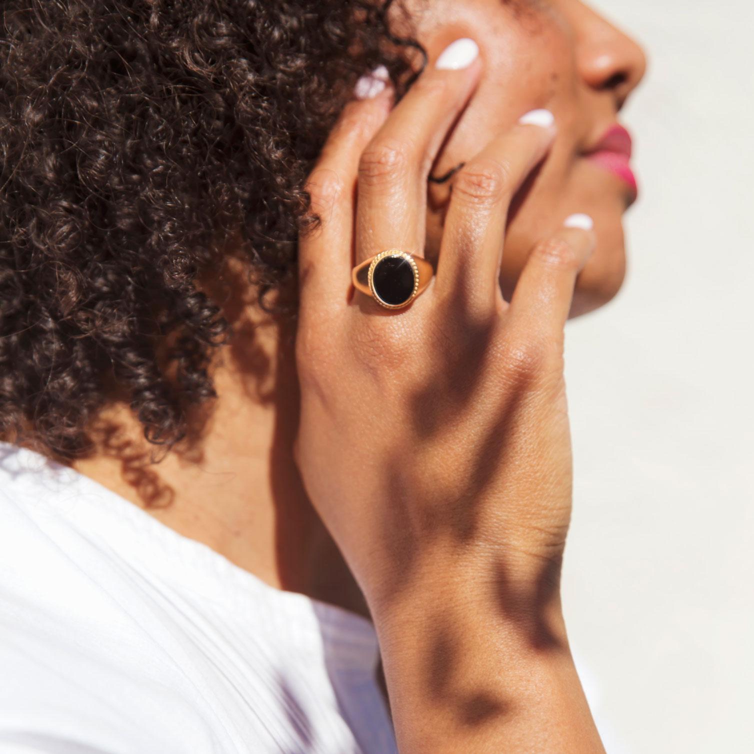 Cabochon Oval Black Onyx 9 Carat Yellow Gold Mens Vintage Dome Signet Ring