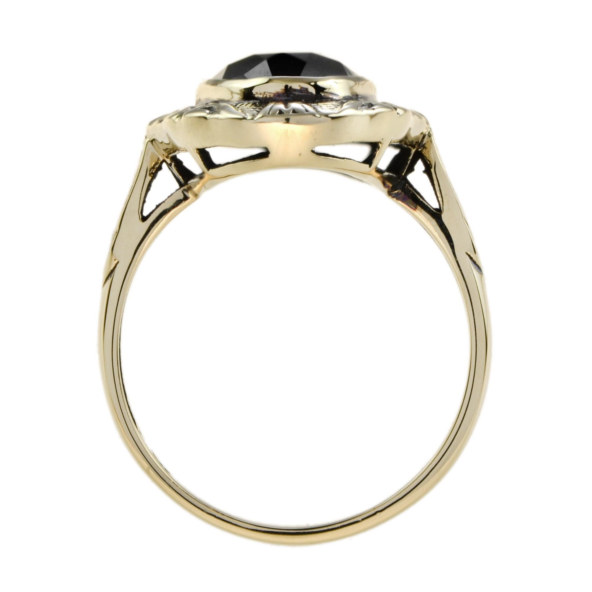 Women's or Men's Oval Black Onyx Vintage Style Cocktail 9K Yellow Gold Ring For Sale