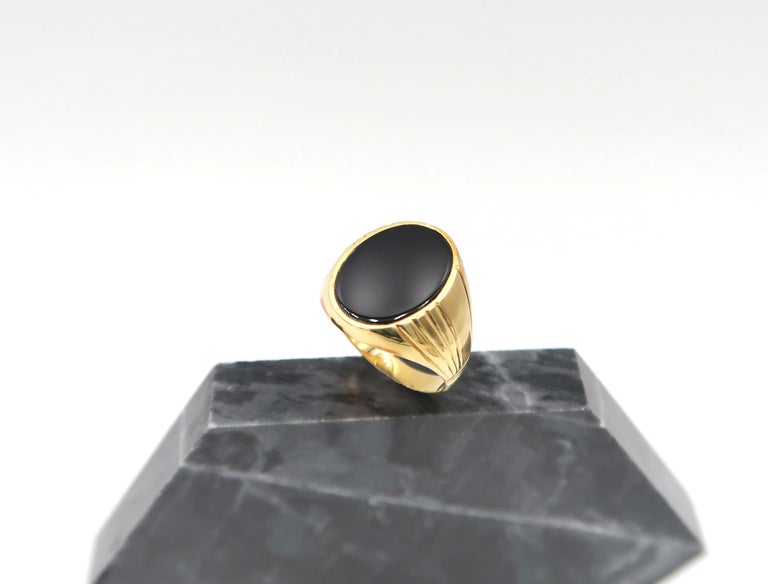 Large 9ct Yellow Gold Black Onyx Oval Signet Ring 17mm Brighton