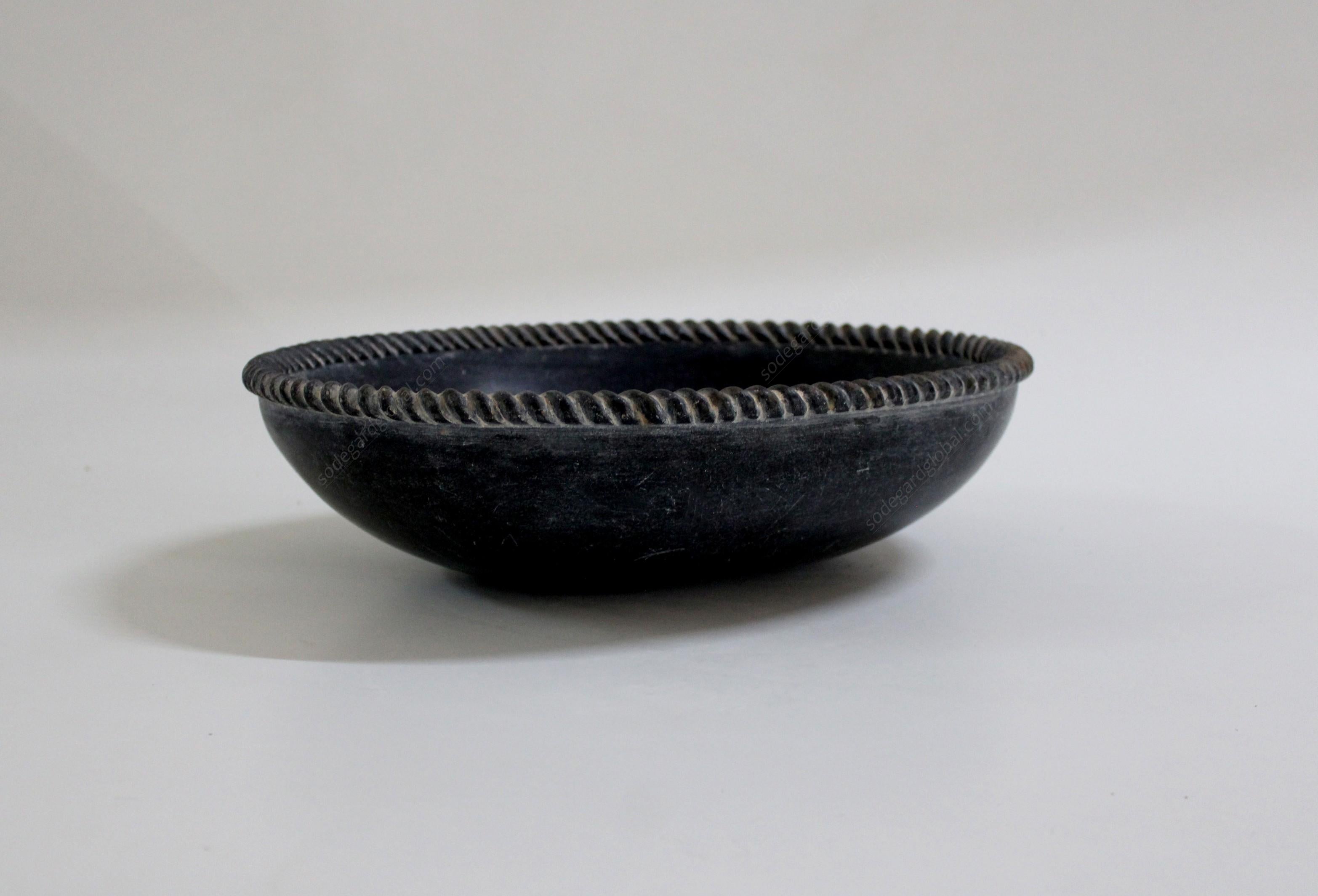 Indian Oval Rope Bowl in Black Marble Handcrafted in India by Stephanie Odegard For Sale