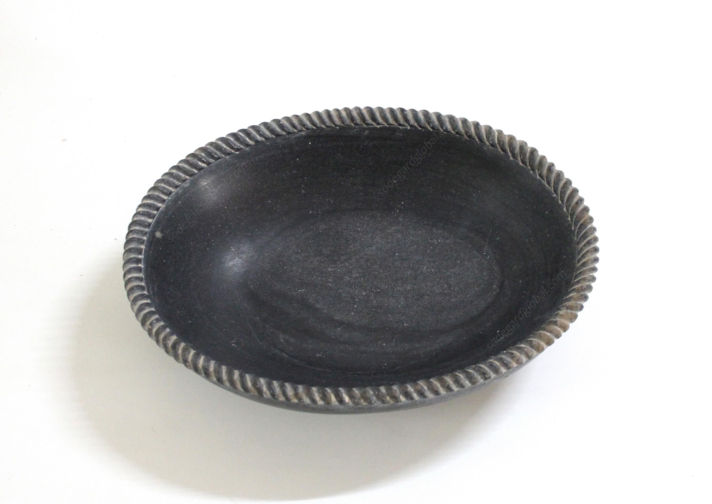 Oval Rope Bowl in Black Marble Handcrafted in India by Stephanie Odegard In New Condition For Sale In New York, NY