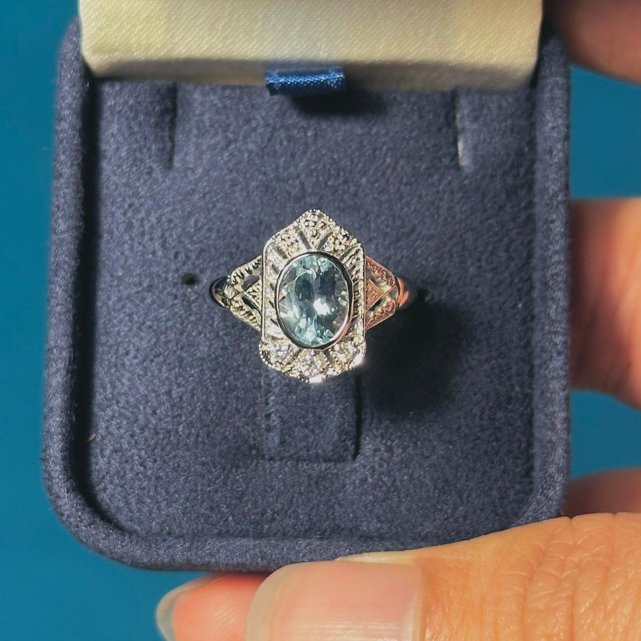 Femenino o masculino Oval Blue Aquamarine & Diamond Art Deco Style Engagement 14K White Gold Ring en venta