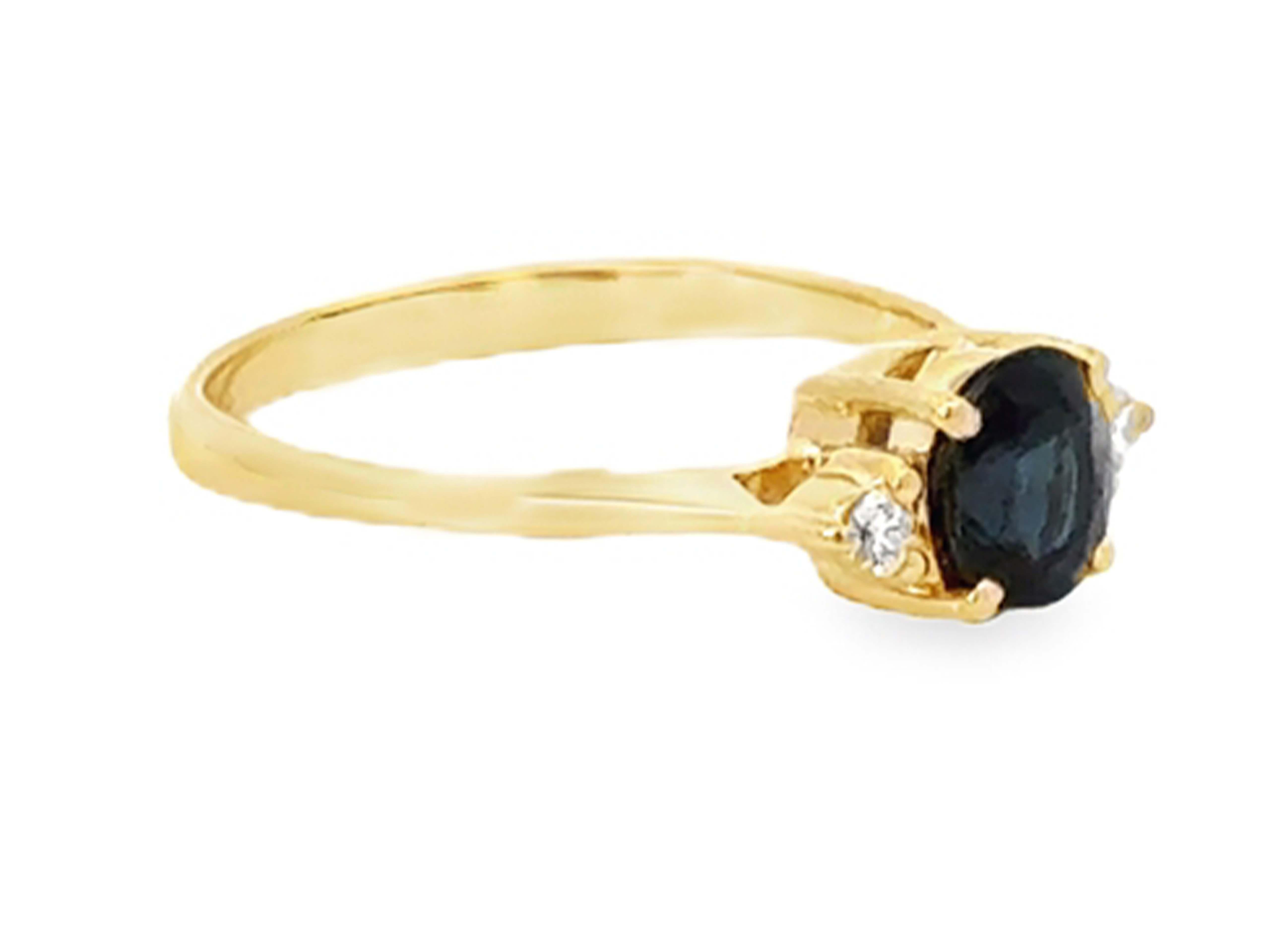 Modern Oval Blue Sapphire 2 Diamond Ring 14k Yellow Gold For Sale