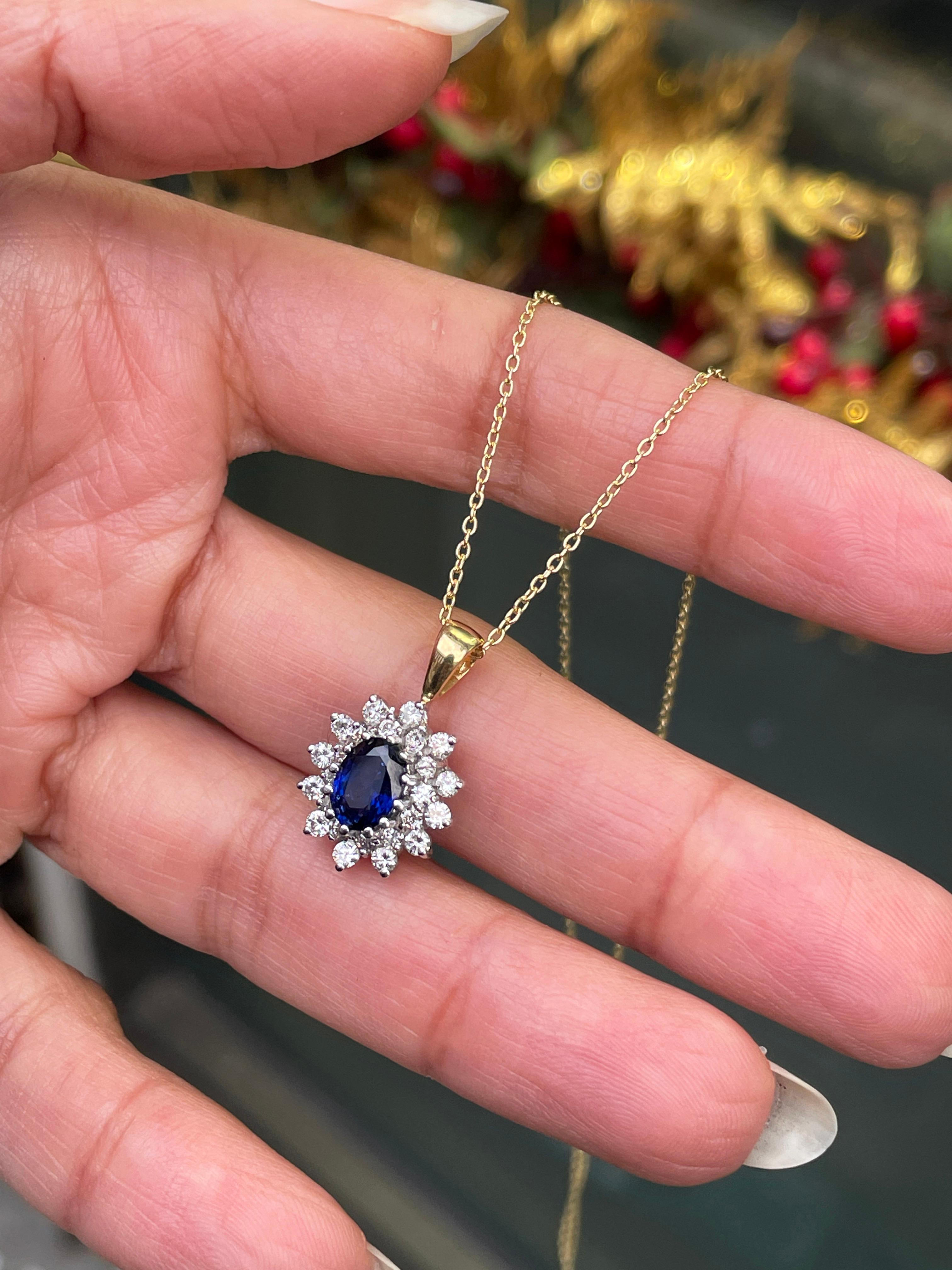 Women's or Men's Oval Blue Sapphire and Diamond 18 Carat White and Yellow Gold Cluster Pendant For Sale