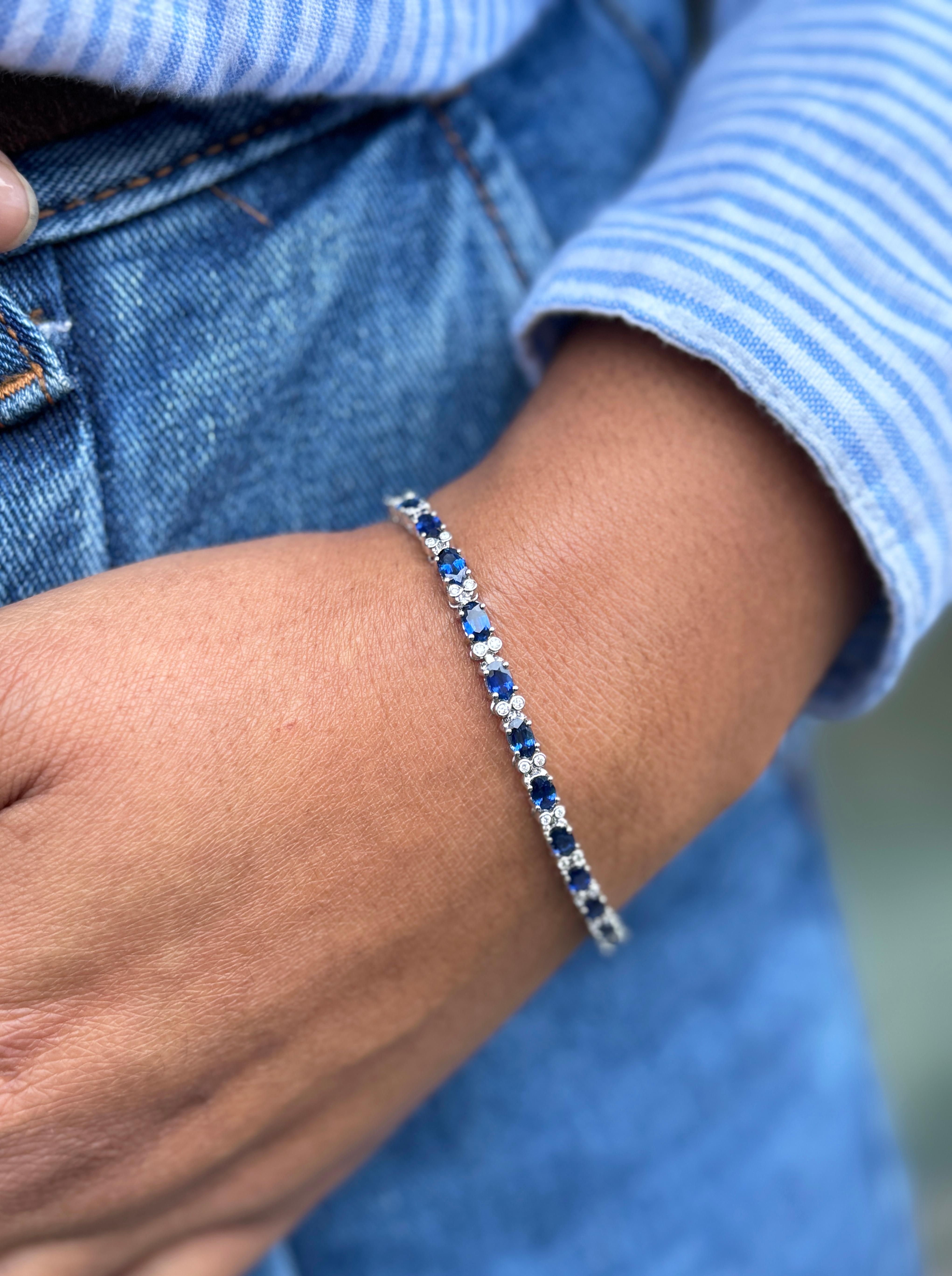 Bracelet tennis en or blanc 18 carats, saphir bleu ovale et diamants 2