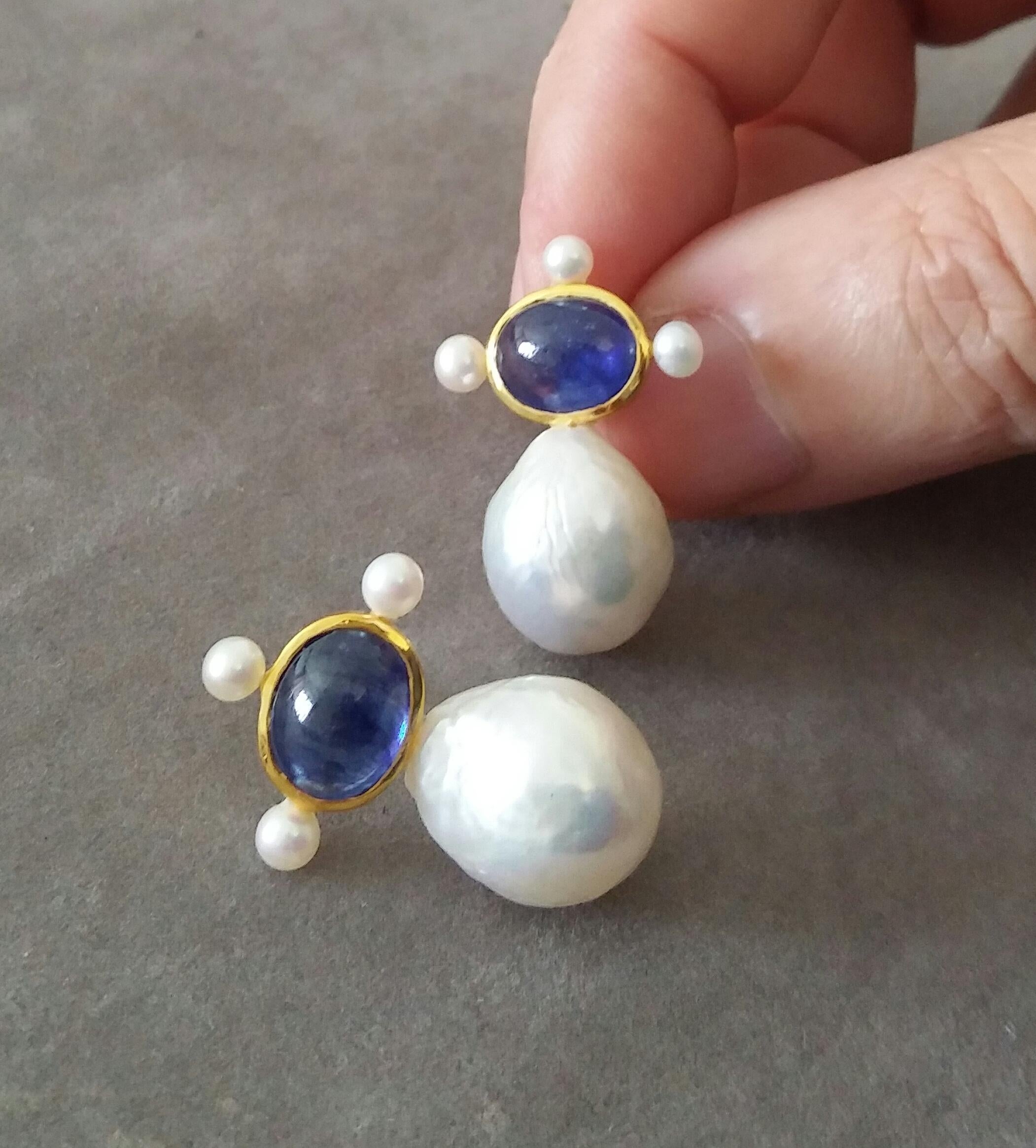 Contemporary Oval Blue Sapphire Cabs 14k Yellow Gold Pear Shape Baroque Pearls Stud Earrings For Sale