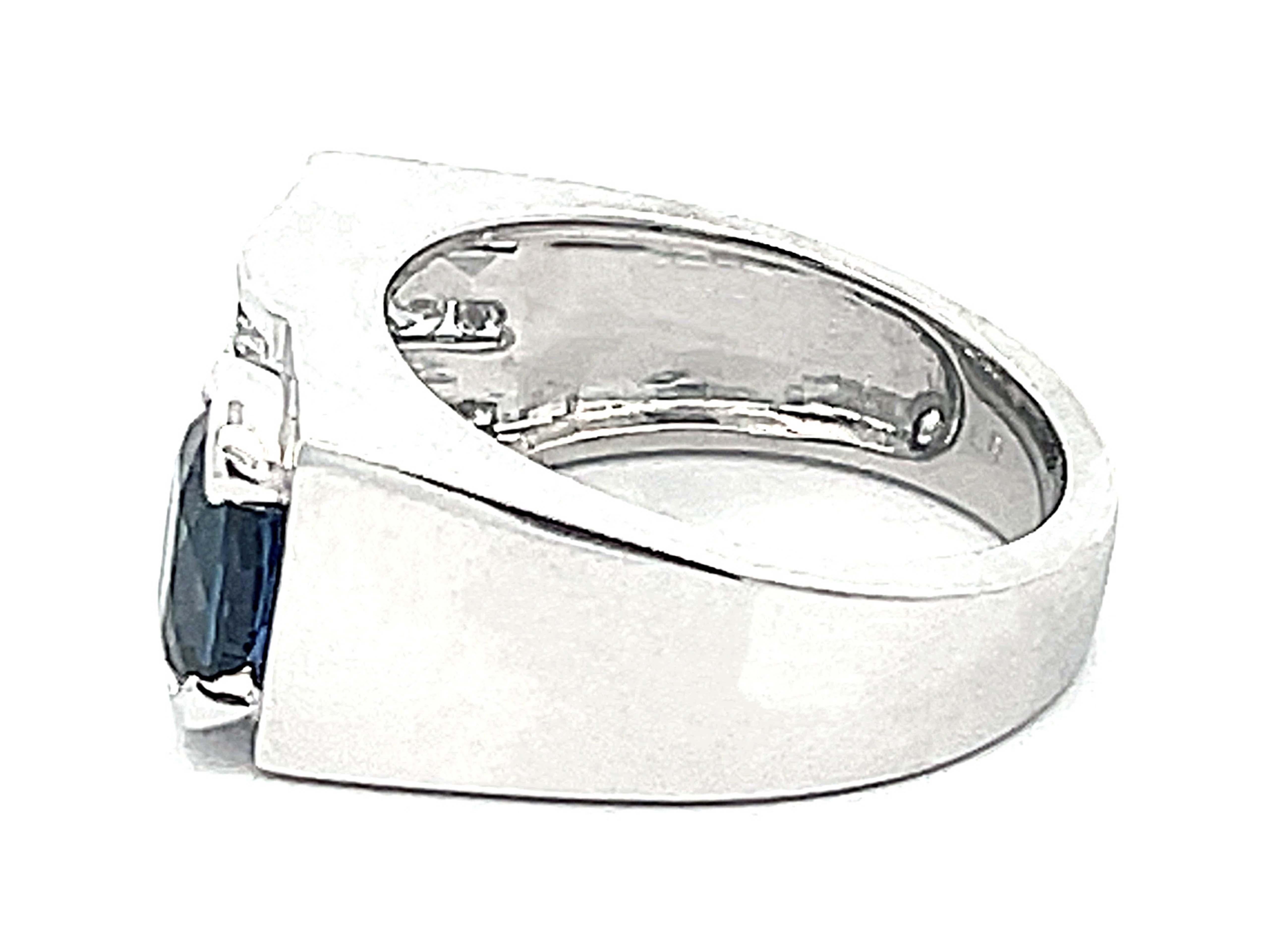 Women's Oval Blue Sapphire Diamond Ring in Platinum For Sale