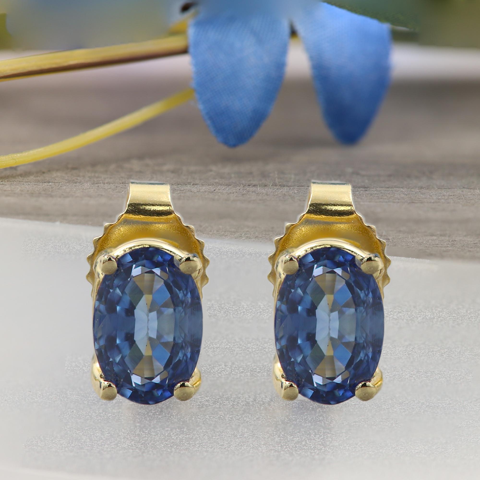 Oval Blue Sapphire Earring Studs 6 x 4 Natural Sapphire 14 Karat Yellow gold For Sale 7