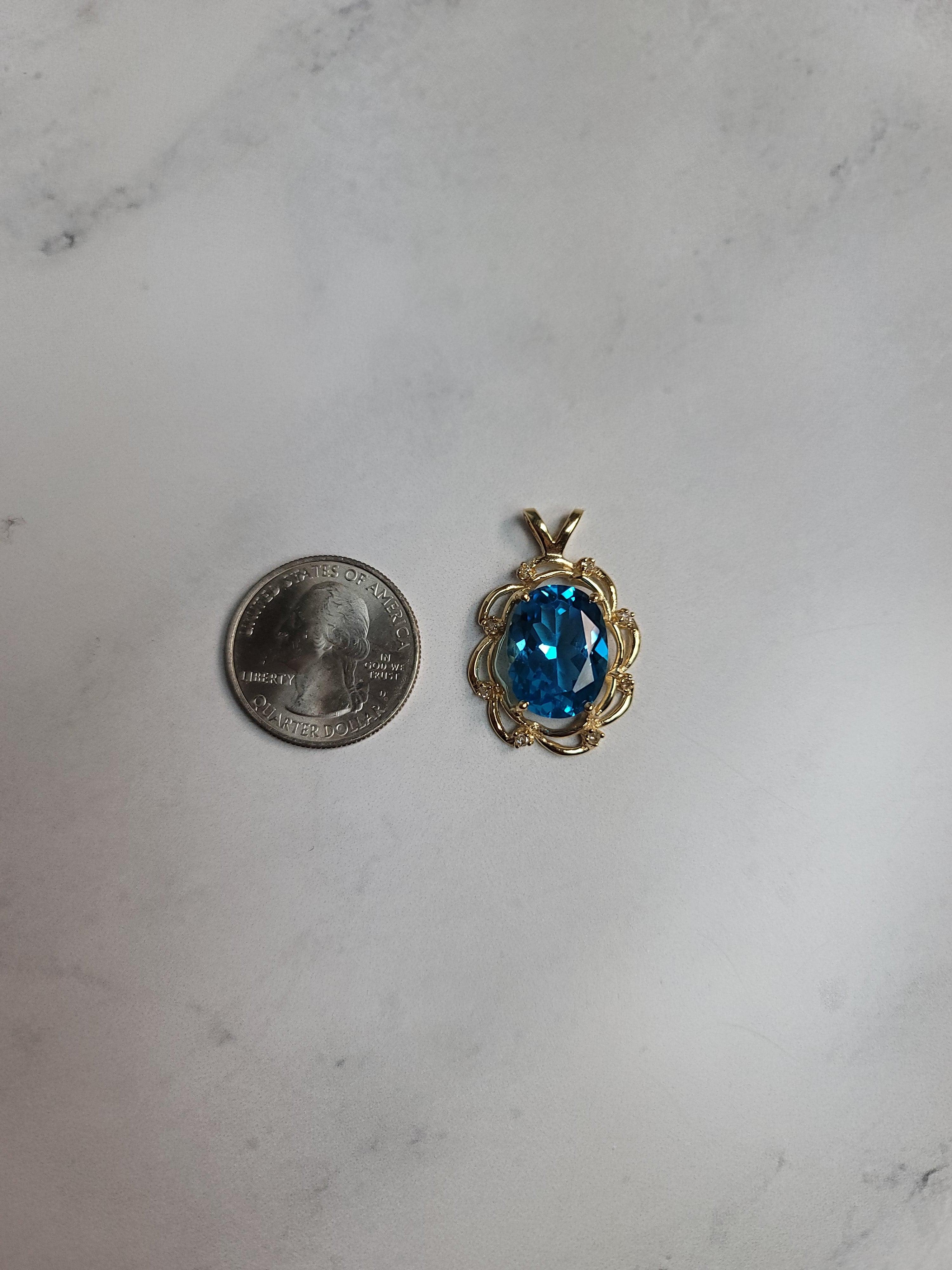 Topaze bleue ovale avec diamants en or jaune 14k Neuf - En vente à Sugar Land, TX