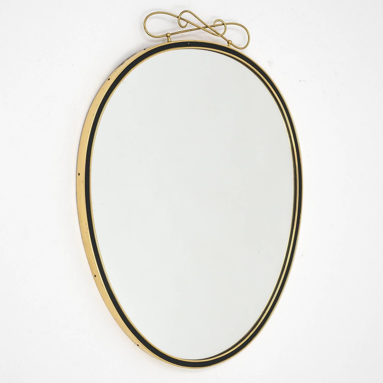 Oval Brass and Enameled Wall Mirror, 1950s (Moderne der Mitte des Jahrhunderts)