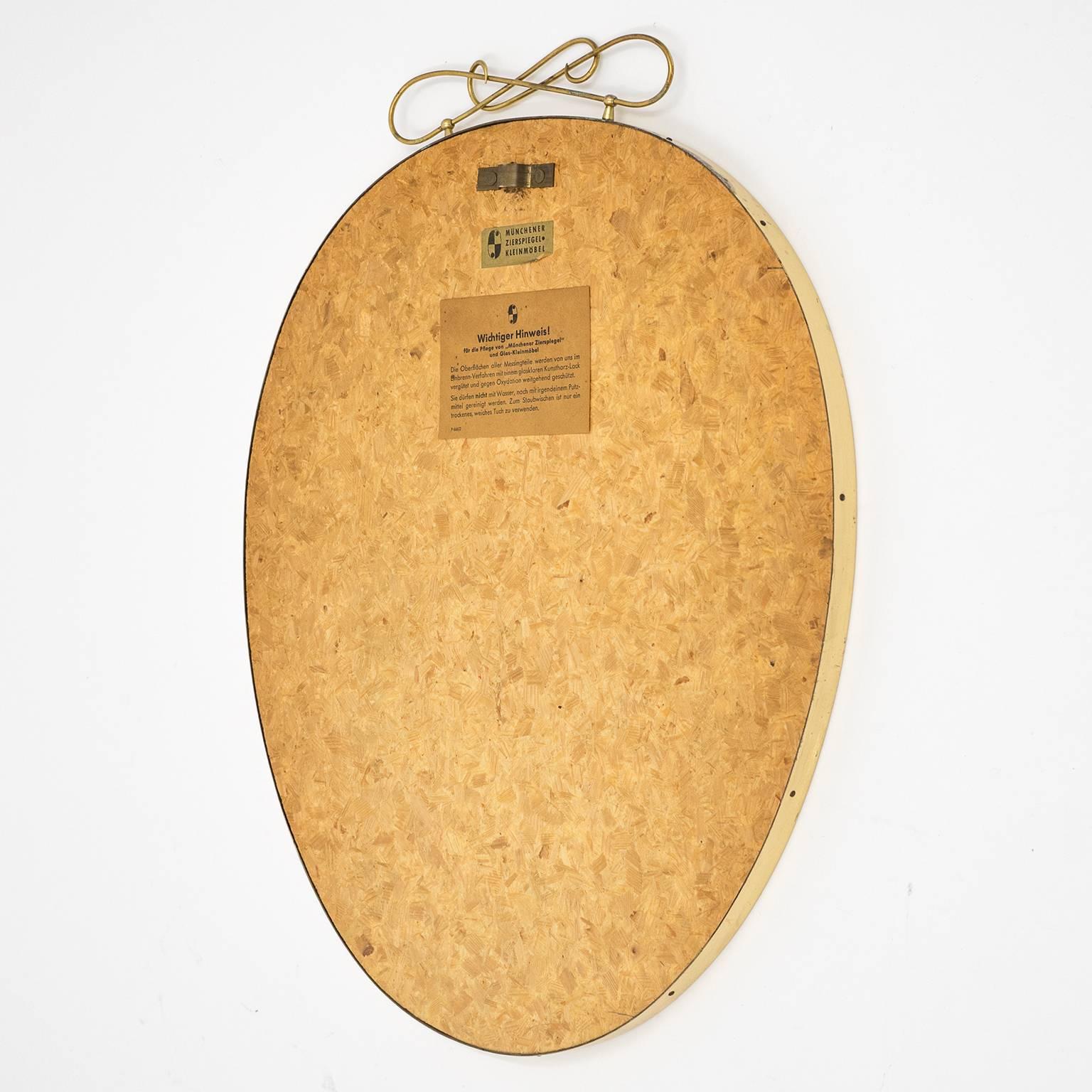 Oval Brass and Enameled Wall Mirror, 1950s (Mitte des 20. Jahrhunderts)