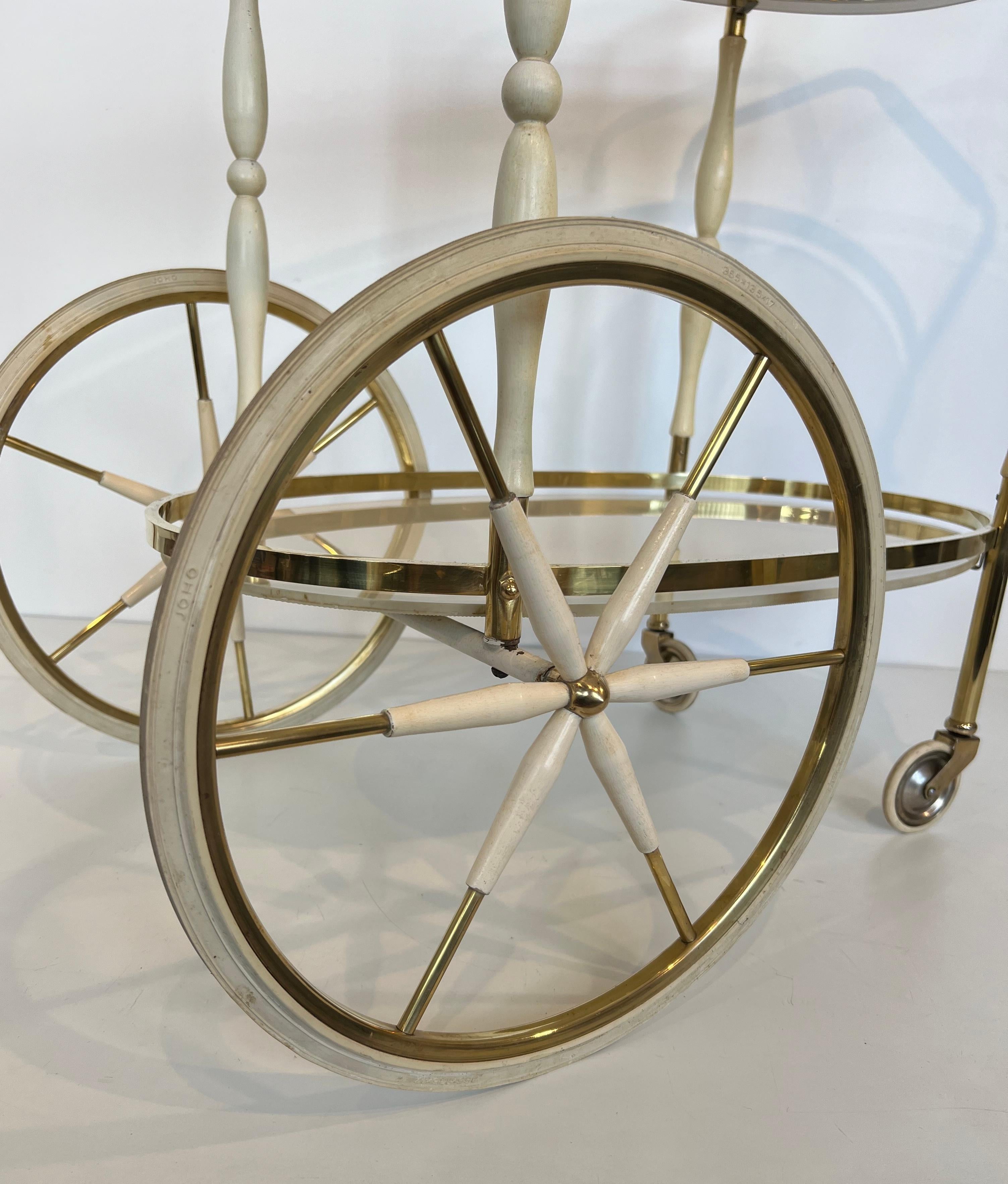 Oval Brass and Lacquered Wood Italian Drinks Trolley For Sale 8