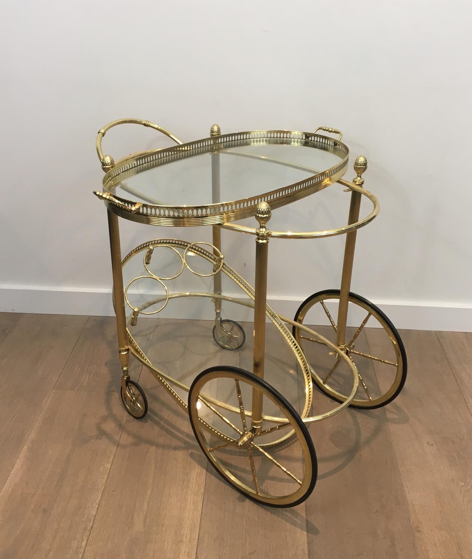 Français Oval Brass Bar Cart by Maison Bagués en vente