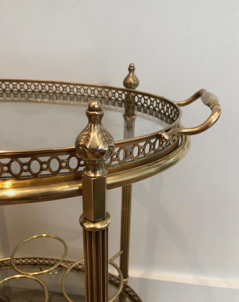 Oval Brass Bar Cart with Removable Top Tray and Bottles Holder by Maison Jansen In Good Condition For Sale In Marcq-en-Baroeul, FR
