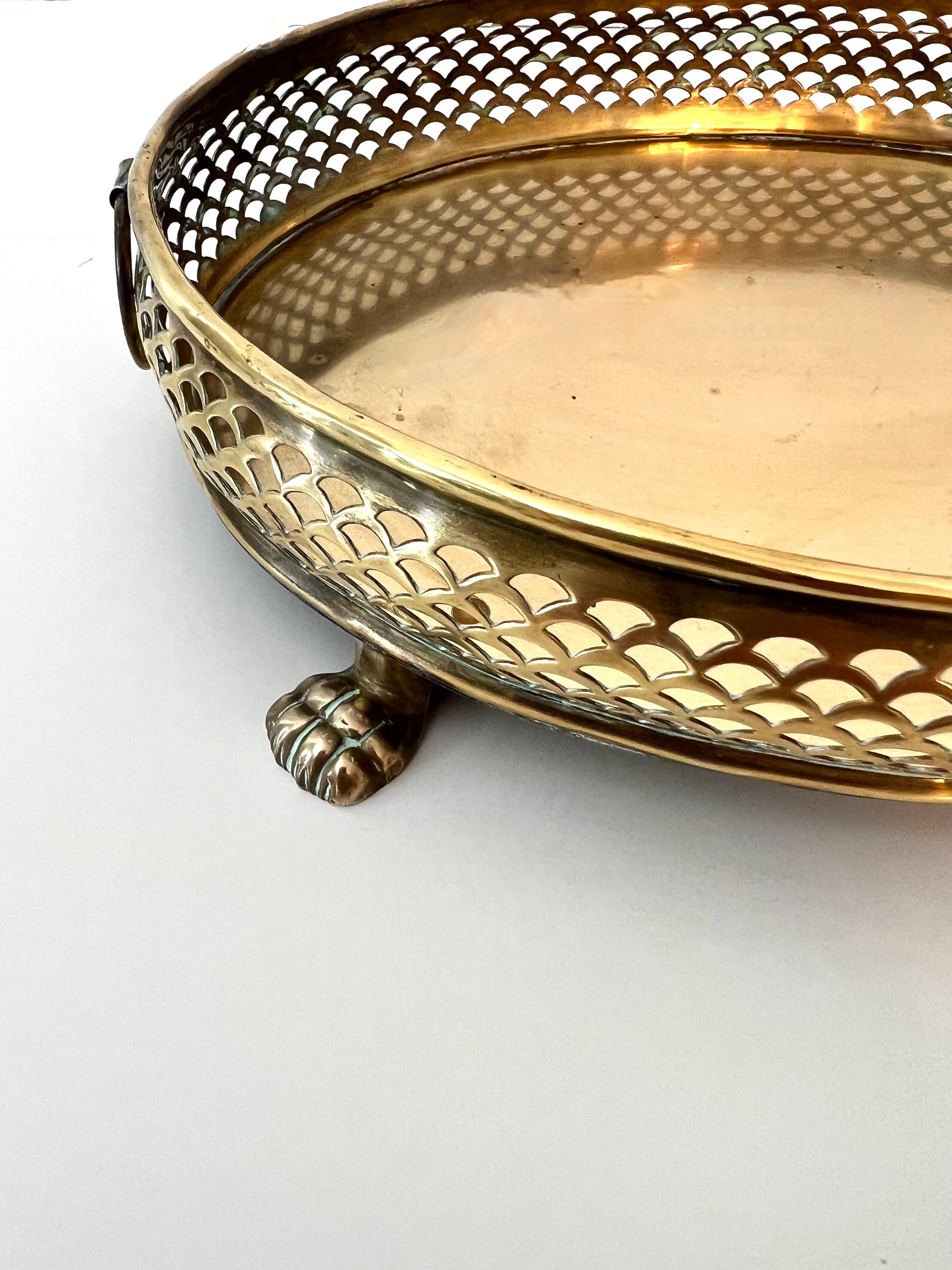 Oval Brass Tray with Intricate Gallery and Paw Feet In Good Condition In Los Angeles, CA