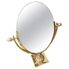 Specchio ovale in ottone di Charles Hollis Jones