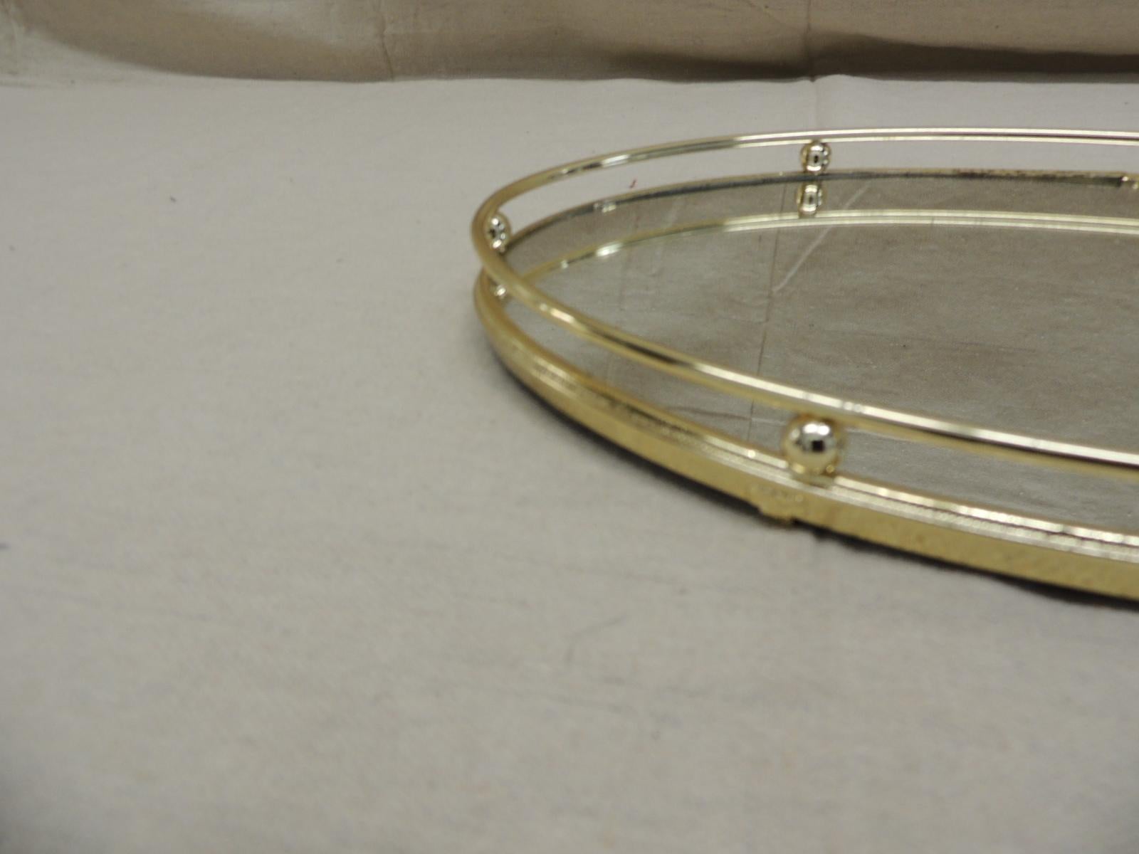 Oval Brass Vanity Tray In Good Condition In Oakland Park, FL