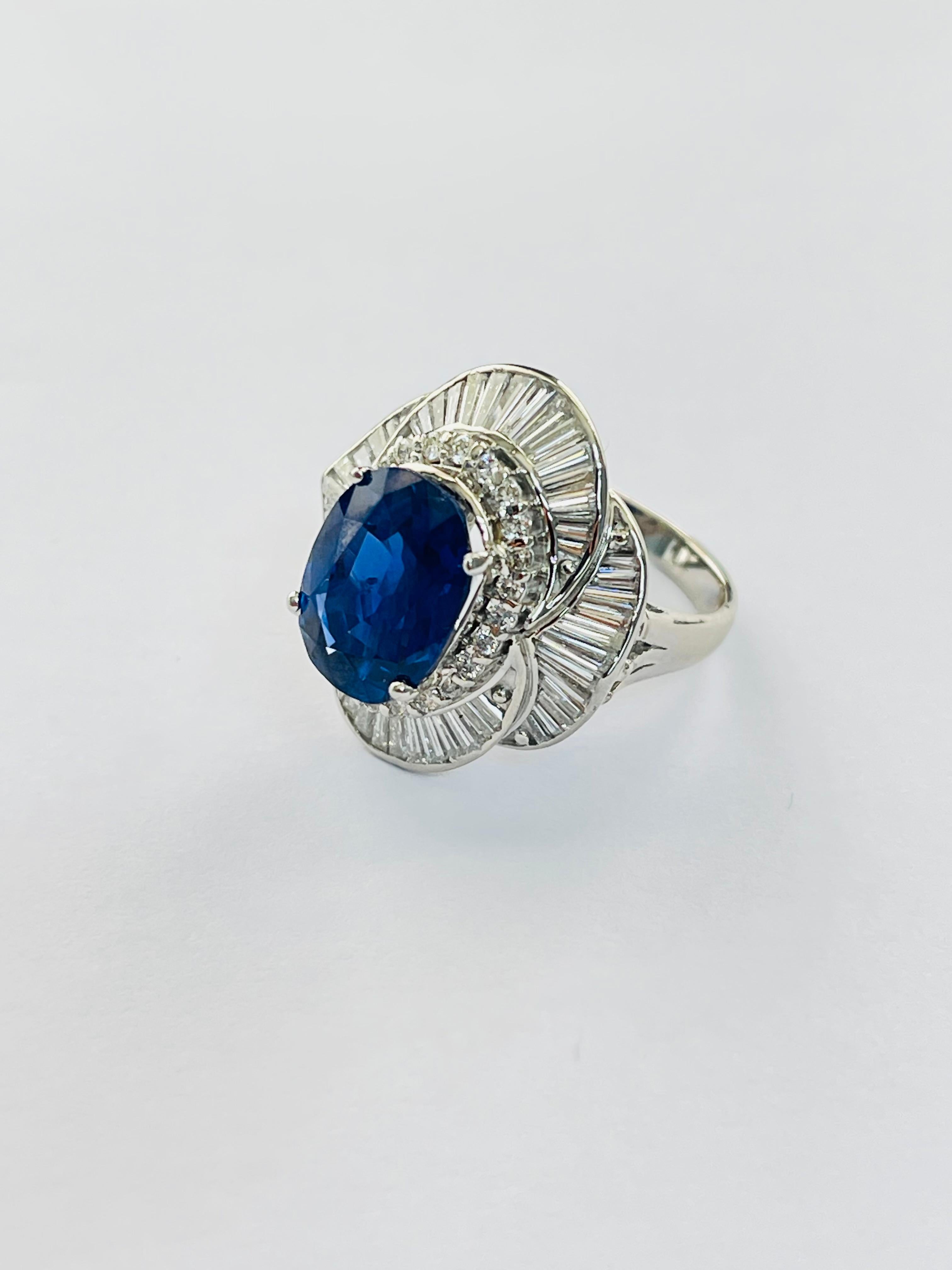 Women's Oval Bue Sapphire Burma No Heat And Diamond Ring In Platinum, SSEF Certified.  For Sale