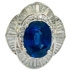 Ovaler Ring aus Platin mit Bue-Saphir Burma unbehandelt und Diamanten, SSEF-zertifiziert. 