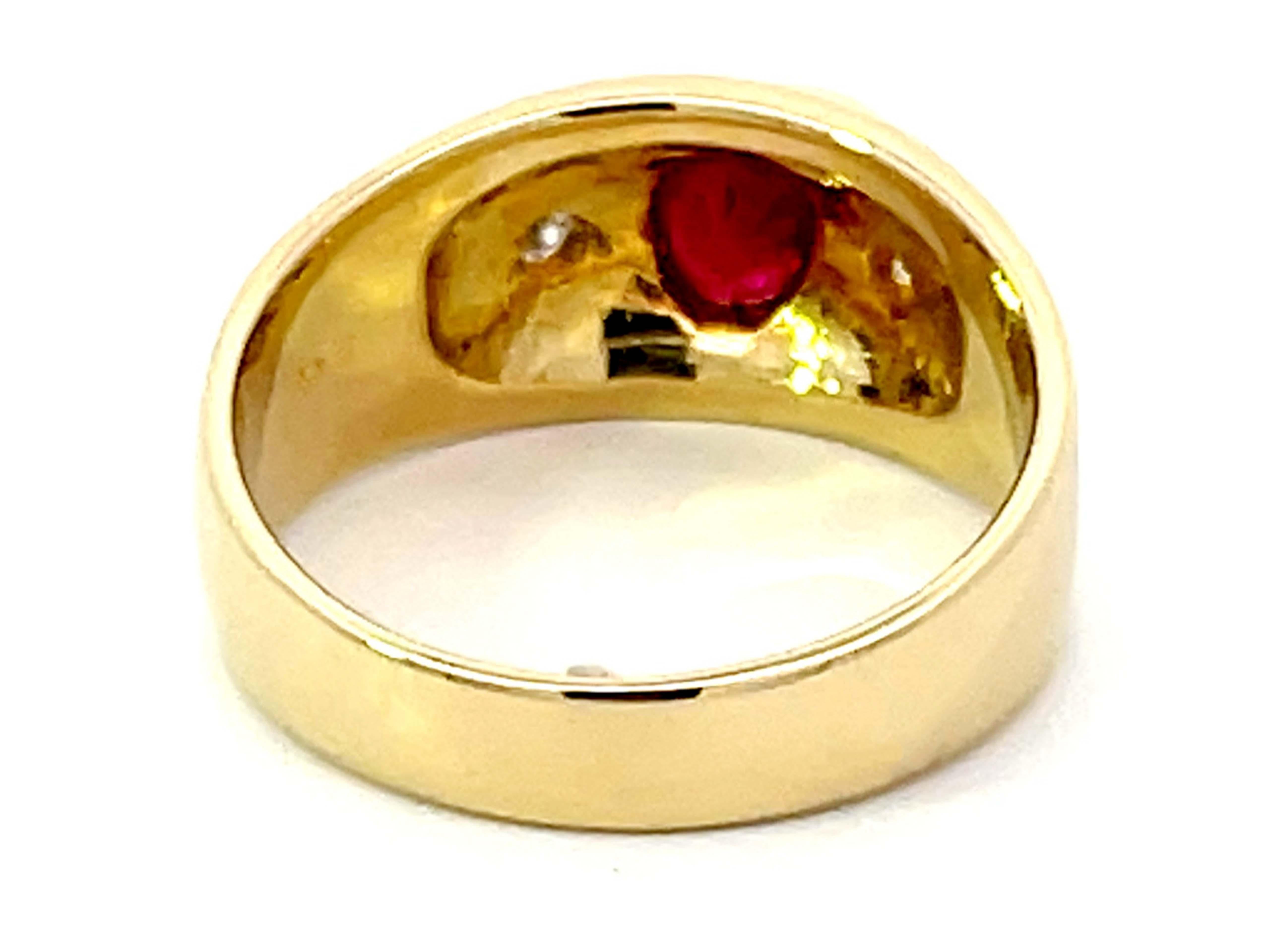 Oval Burma Red Ruby and Diamond Ring 18k Yellow Gold For Sale 1