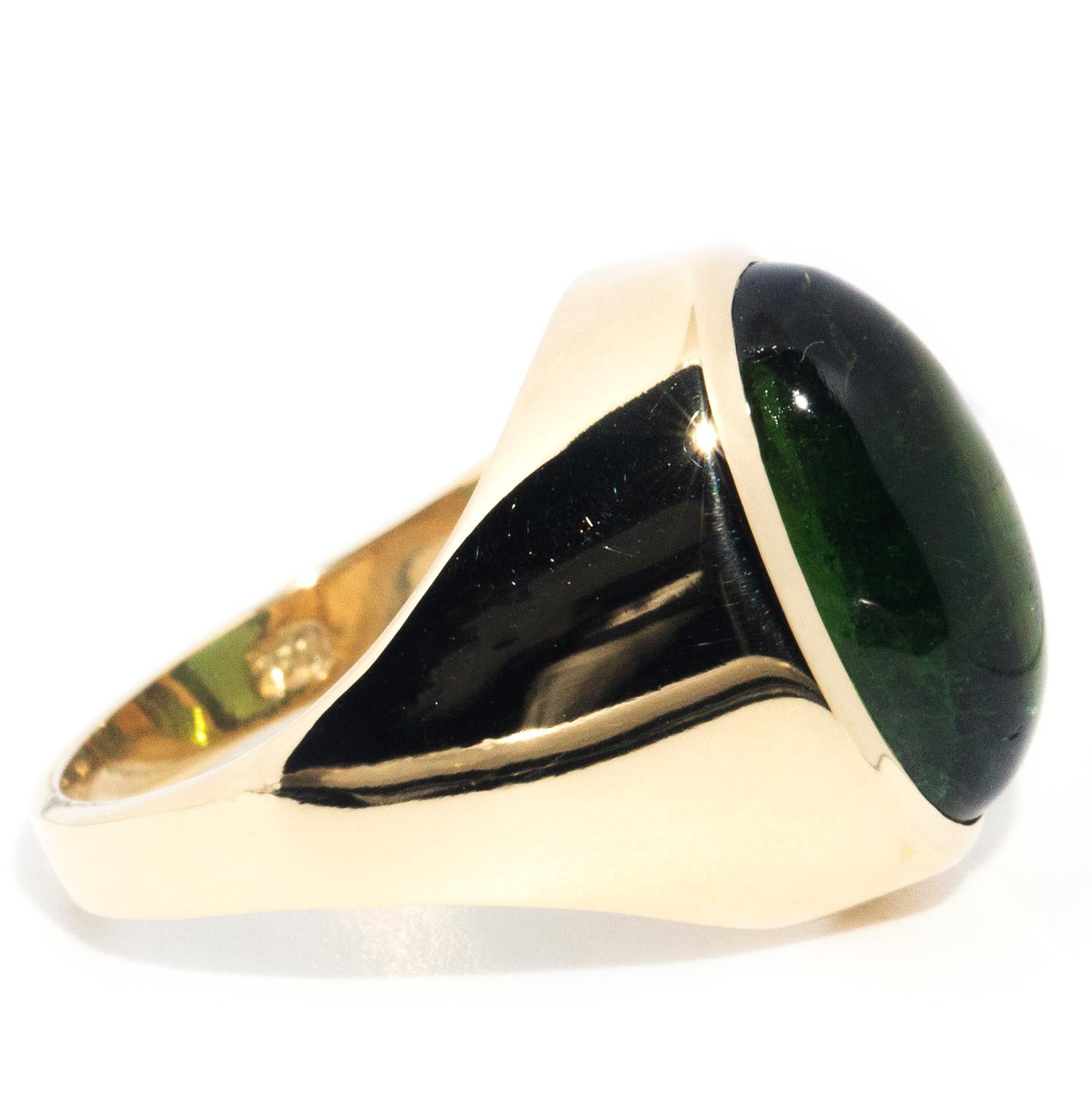 Oval Cabochon Cut Green Tourmaline Contemporary 18 Carat Gold Engagement Ring In Good Condition For Sale In Hamilton, AU