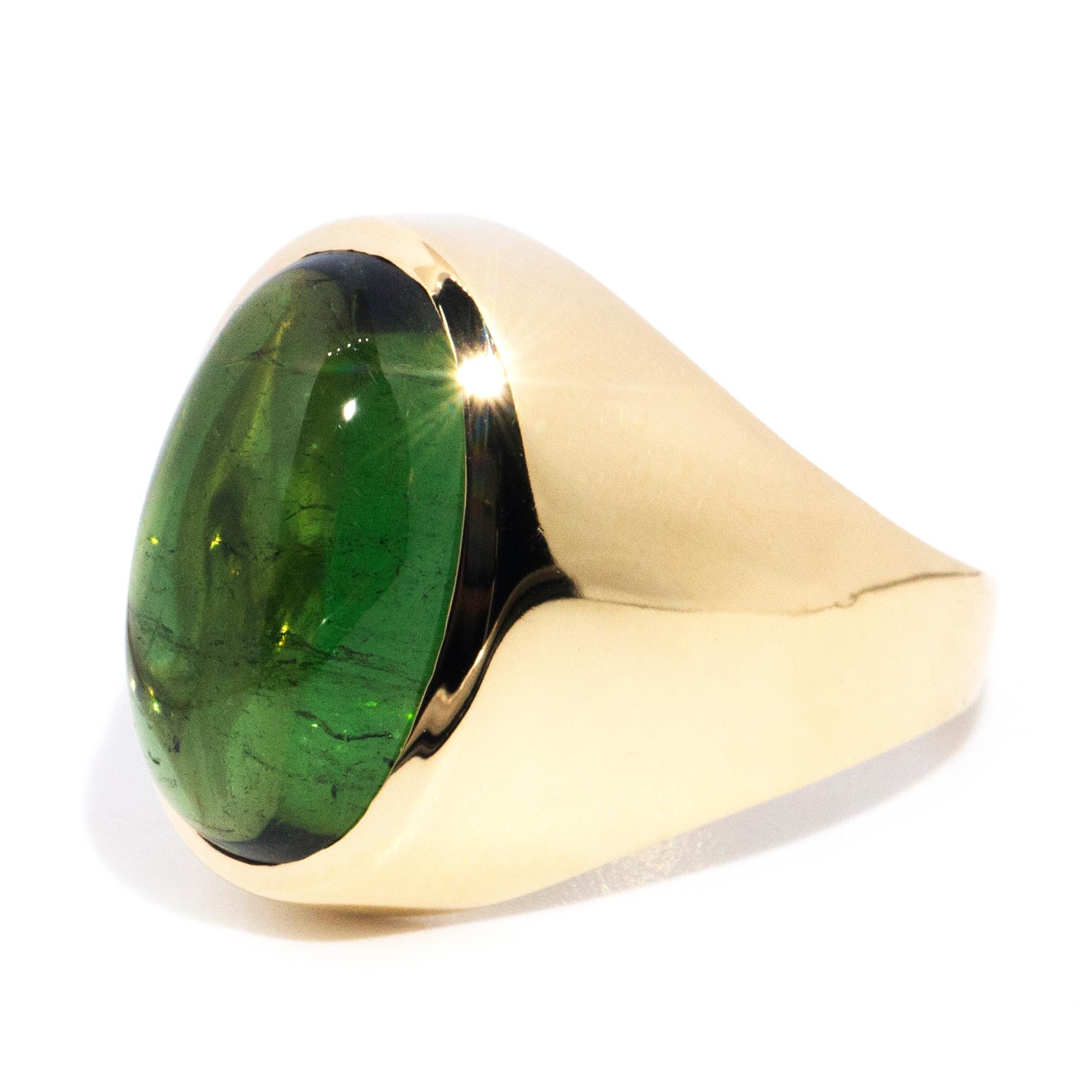 Anello di fidanzamento ovale con tormalina verde taglio cabochon contemporaneo in oro 18 carati in vendita 2