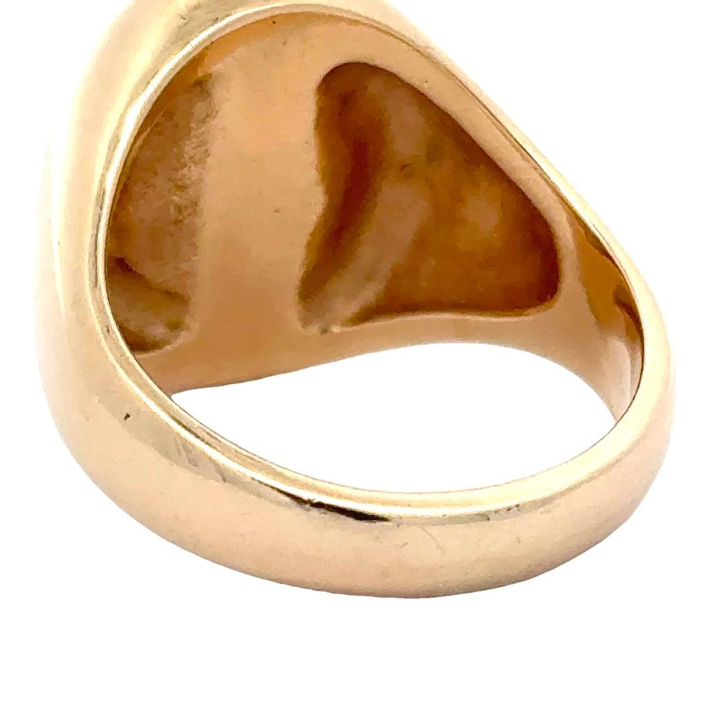 Ovaler Cabochon-Ring aus 14 Karat Gelbgold mit Smaragd und Smaragd im Zustand „Gut“ in Derby, NY