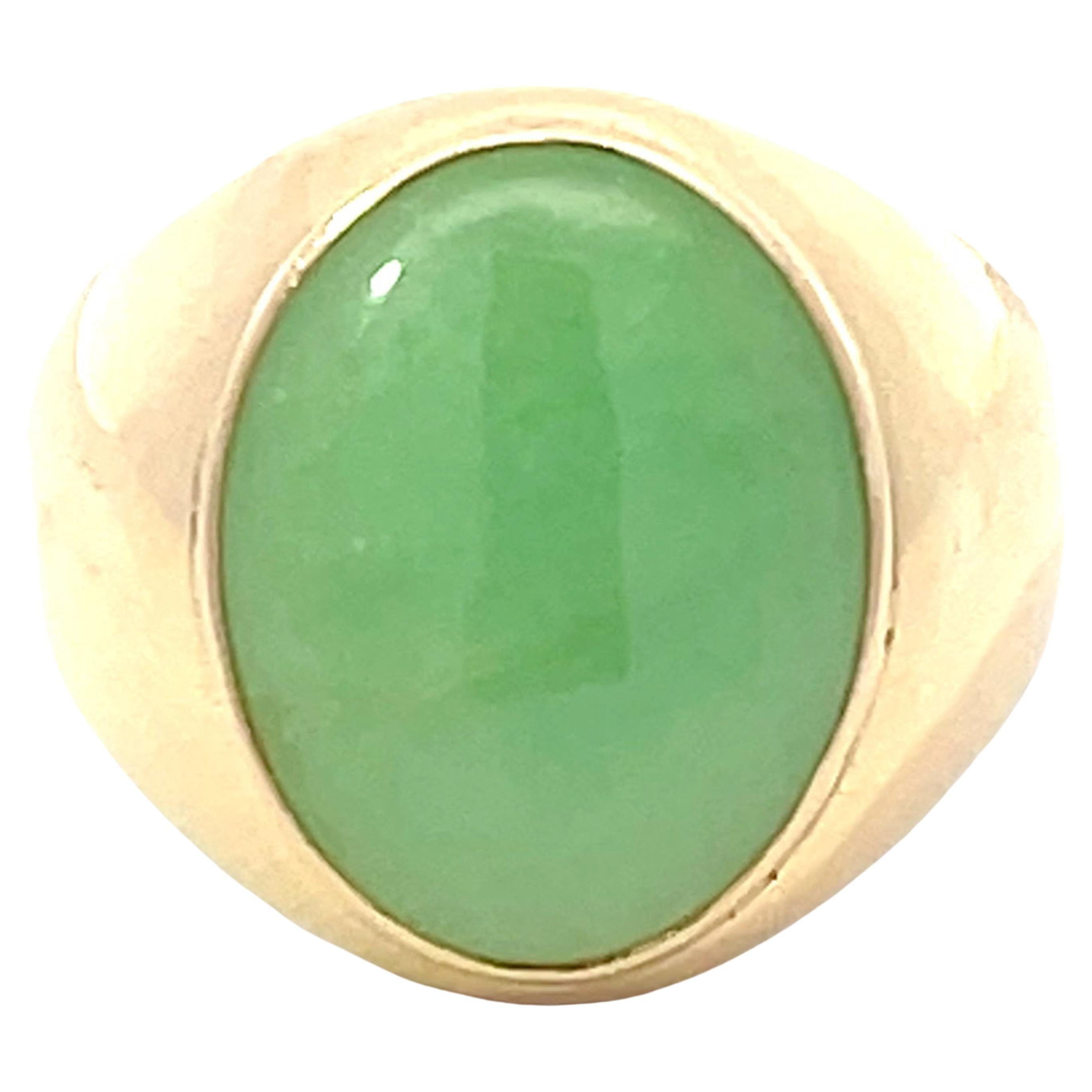 Oval Cabochon Green Jade Ring in 14k Yellow Gold For Sale