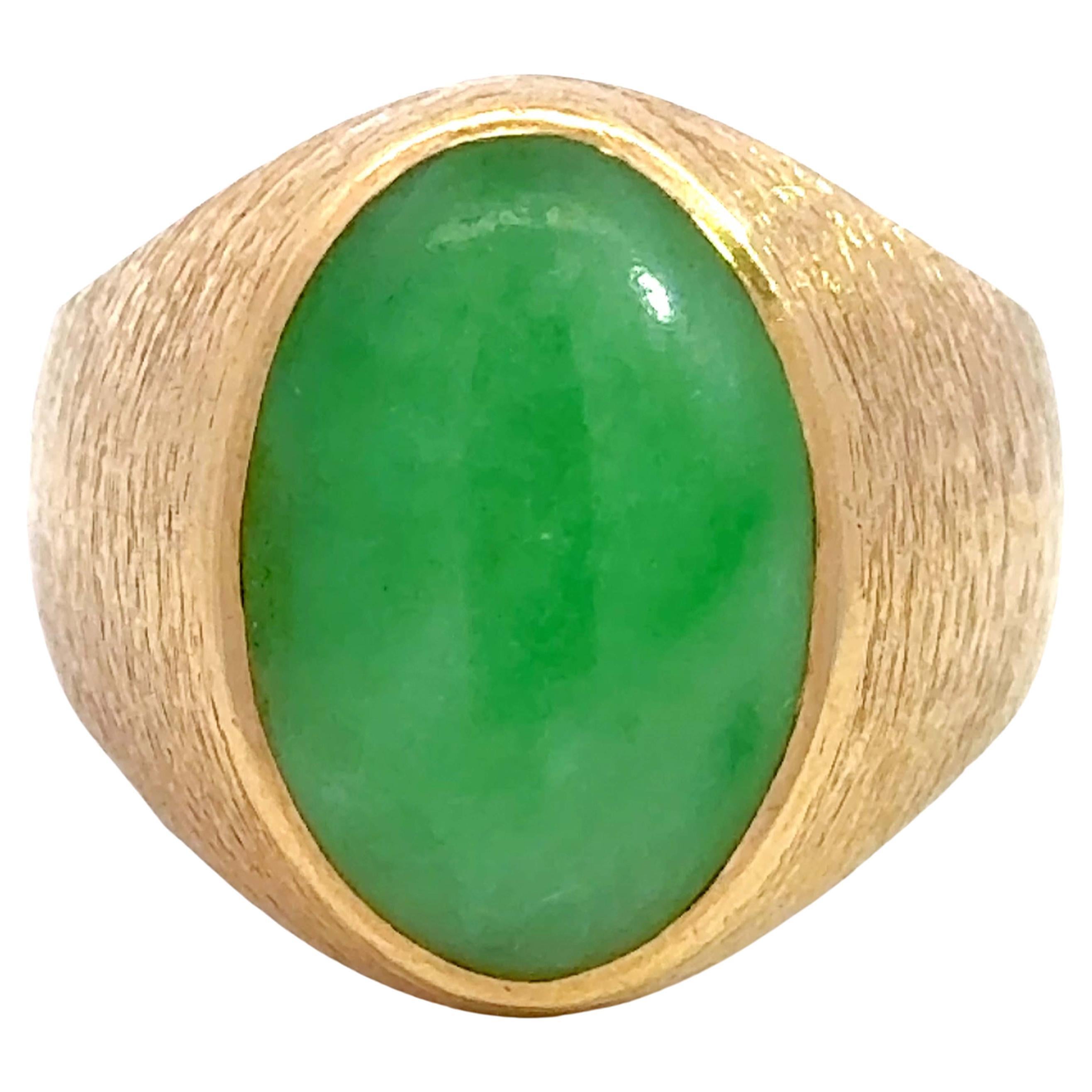 Ovaler Cabochon-Ring aus grüner Jade mit Satin-Finish 14K Gelbgold