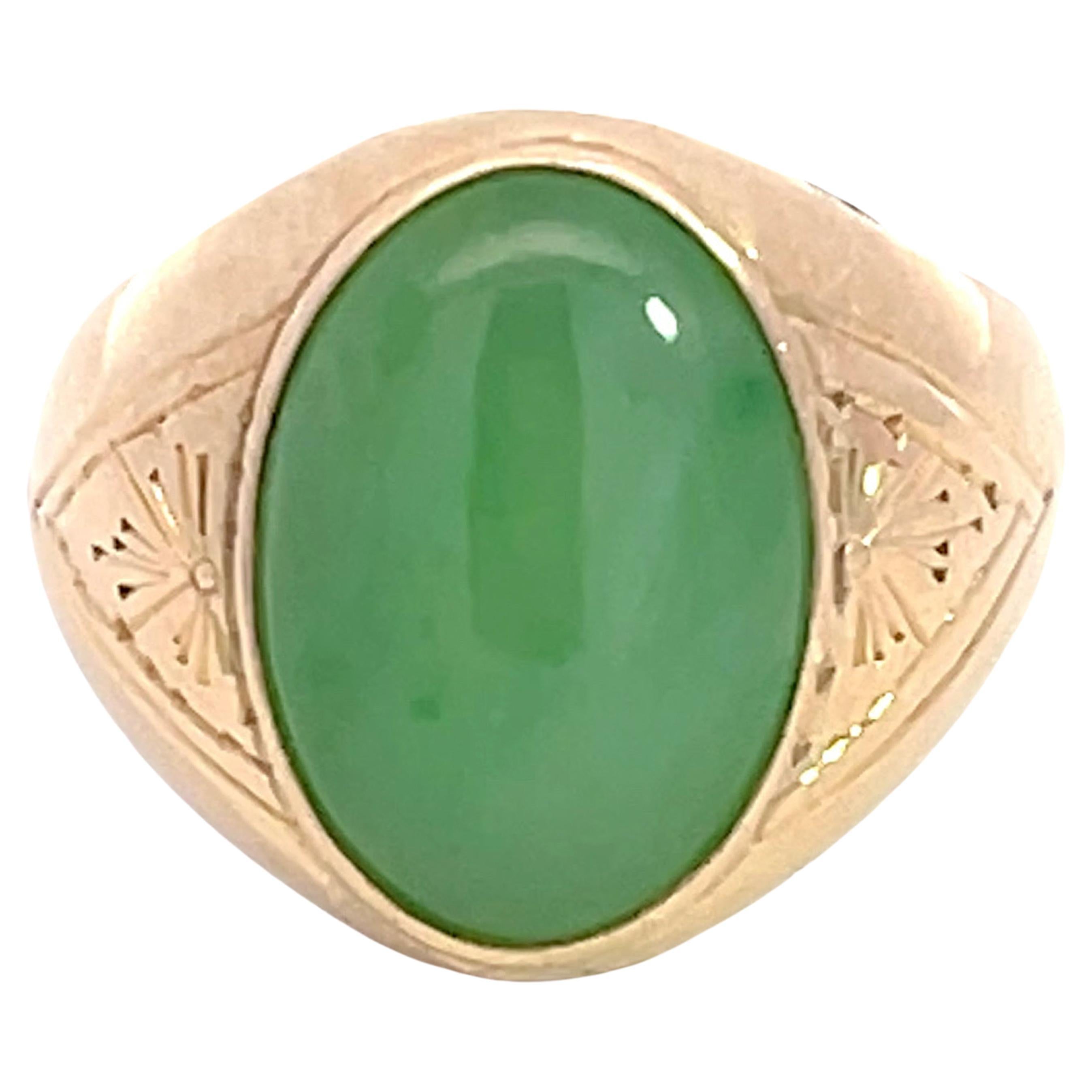 Oval Cabochon Green Jade Ring with Triangle Design Shoulders in 14k Yellow Gold For Sale