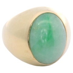 Ovaler Cabochon-Ring aus Jade und 14K Gelbgold im Vintage-Stil