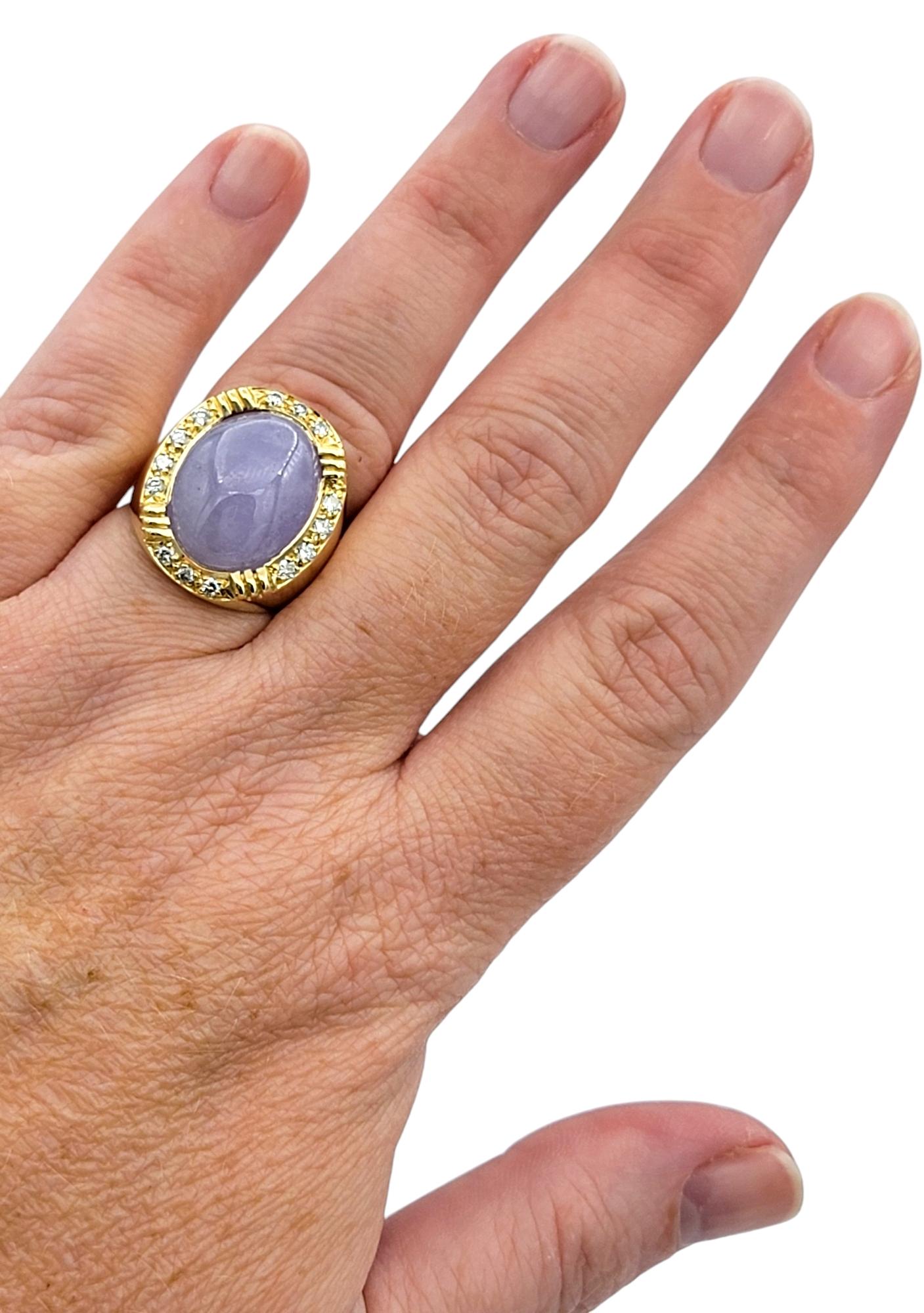 Oval Cabochon Light Purple Jade Cocktail Ring with Diamonds in 18 Karat Gold For Sale 3