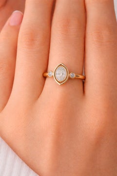 Oval cabochon opal 14k gold ring