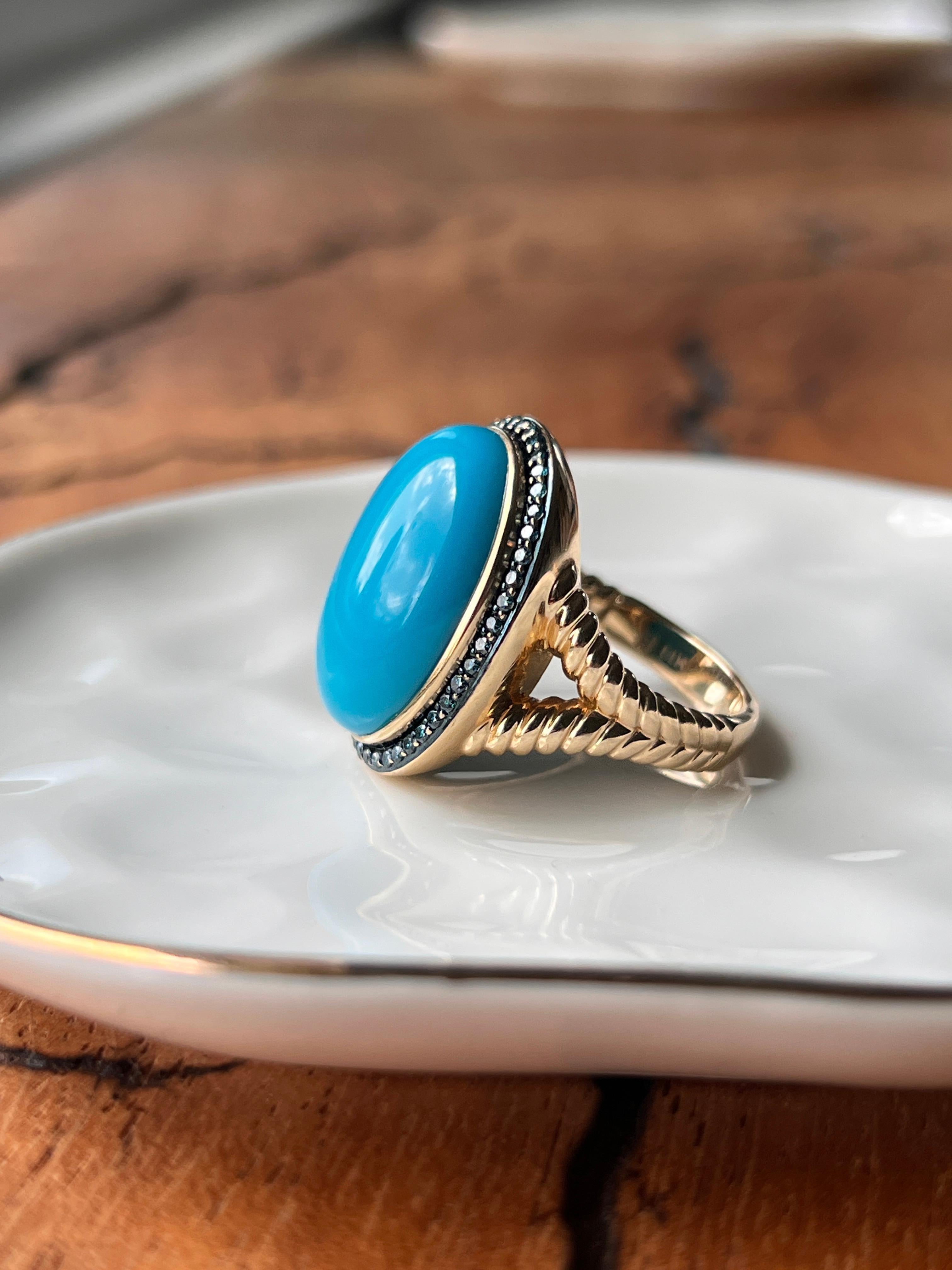 Contemporary Oval Cabochon Turquoise & 0.37tcw Blue Diamond 14k Yellow Gold Cocktail Ring For Sale
