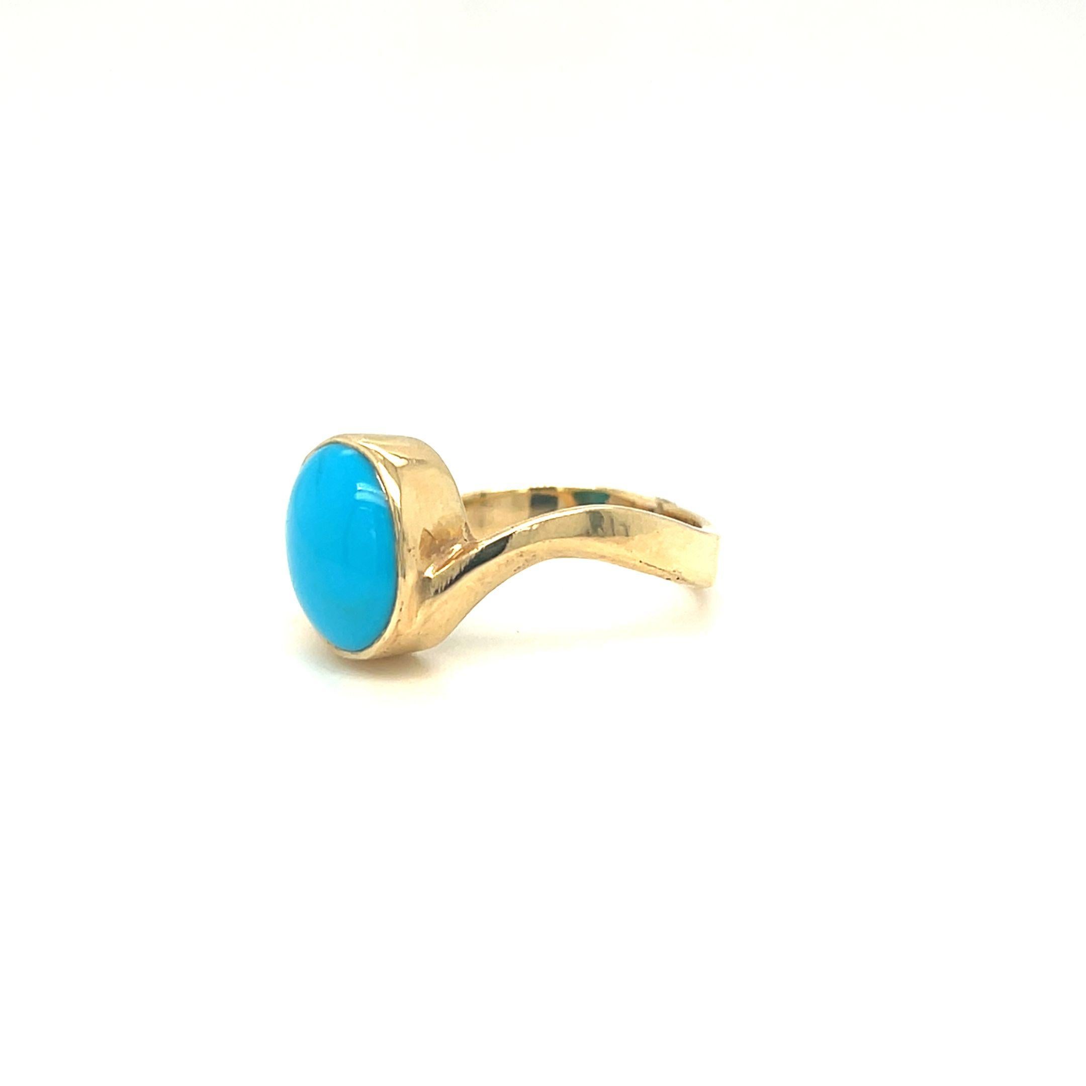 Oval Cabochon Turquoise Twist Ring 14k Yellow Gold For Sale 2