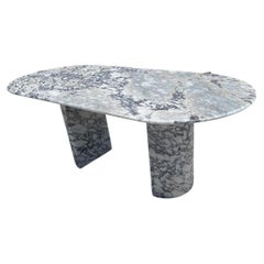 Ovaler Esstisch aus Calacatta-Viola-Marmor – italienisches Marmordesign