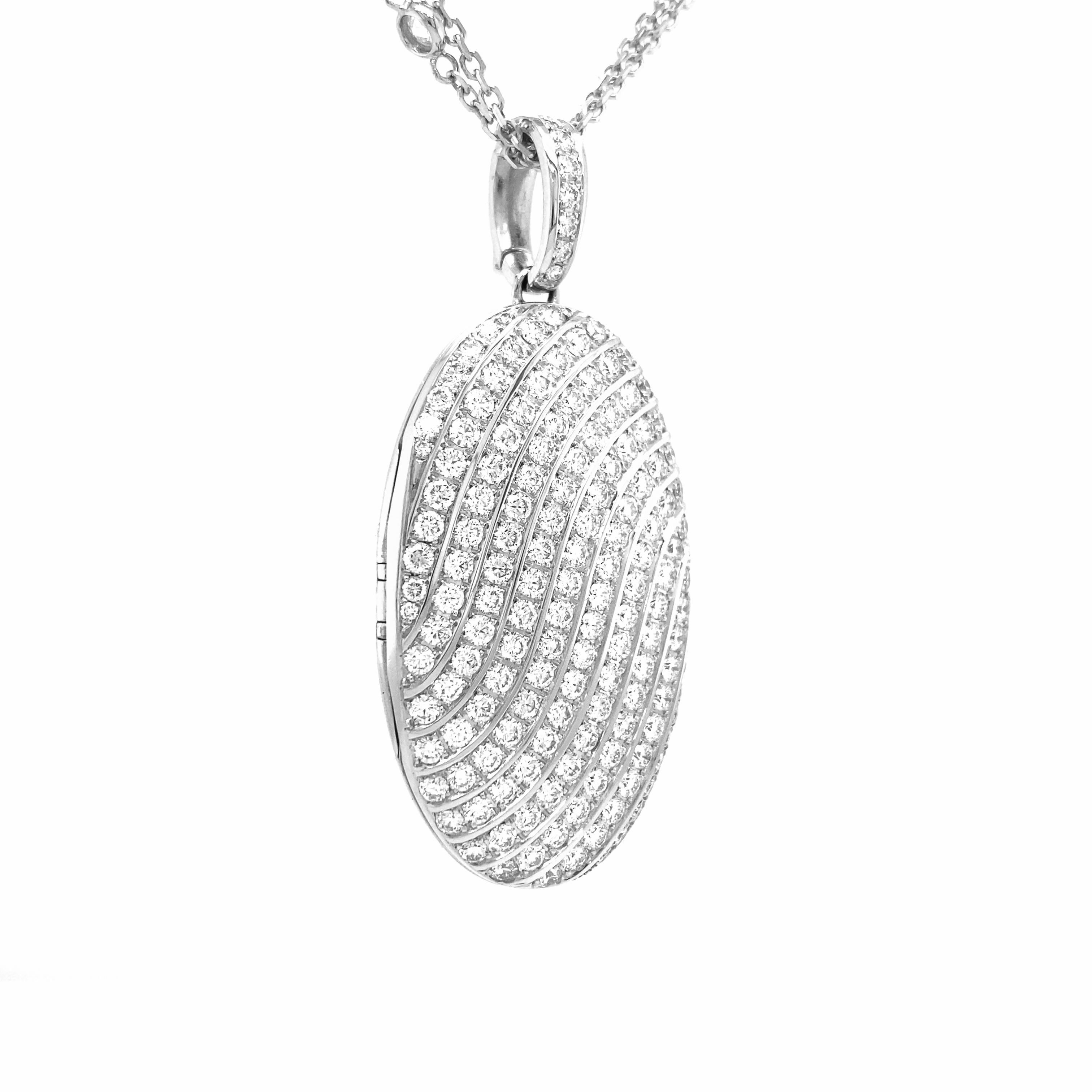 Women's Oval Camila Pendant Locket 18k White Gold 151 Diamonds 4.18ct G VS 40 mm x 24 mm For Sale