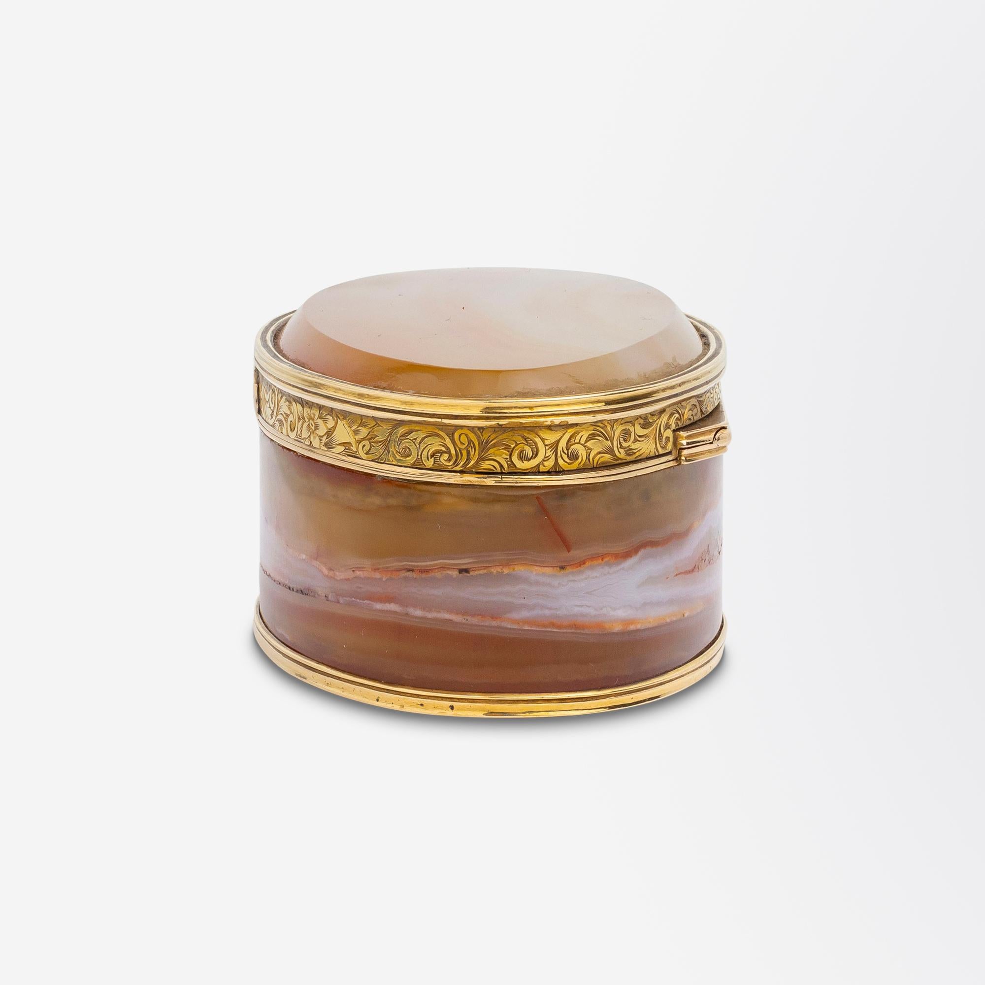 Oval Carnelian Agate Box With Gold Mounts In Good Condition In Brisbane City, QLD